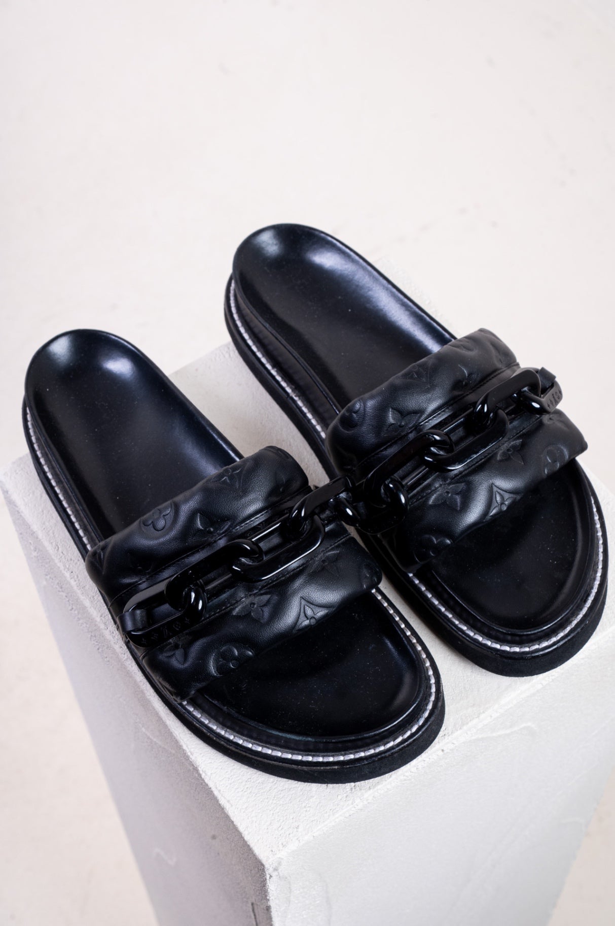 Black Sunset Flat Comfort Mule
