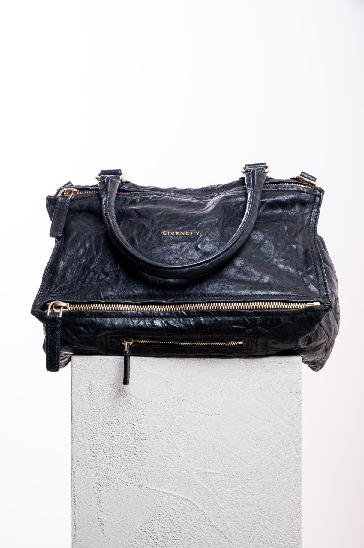 Black Medium Pandora Bag