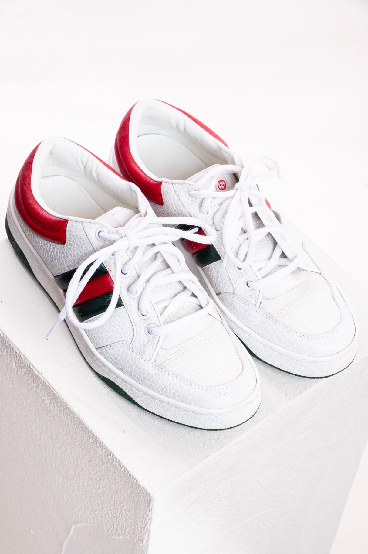 Low Top Sneaker