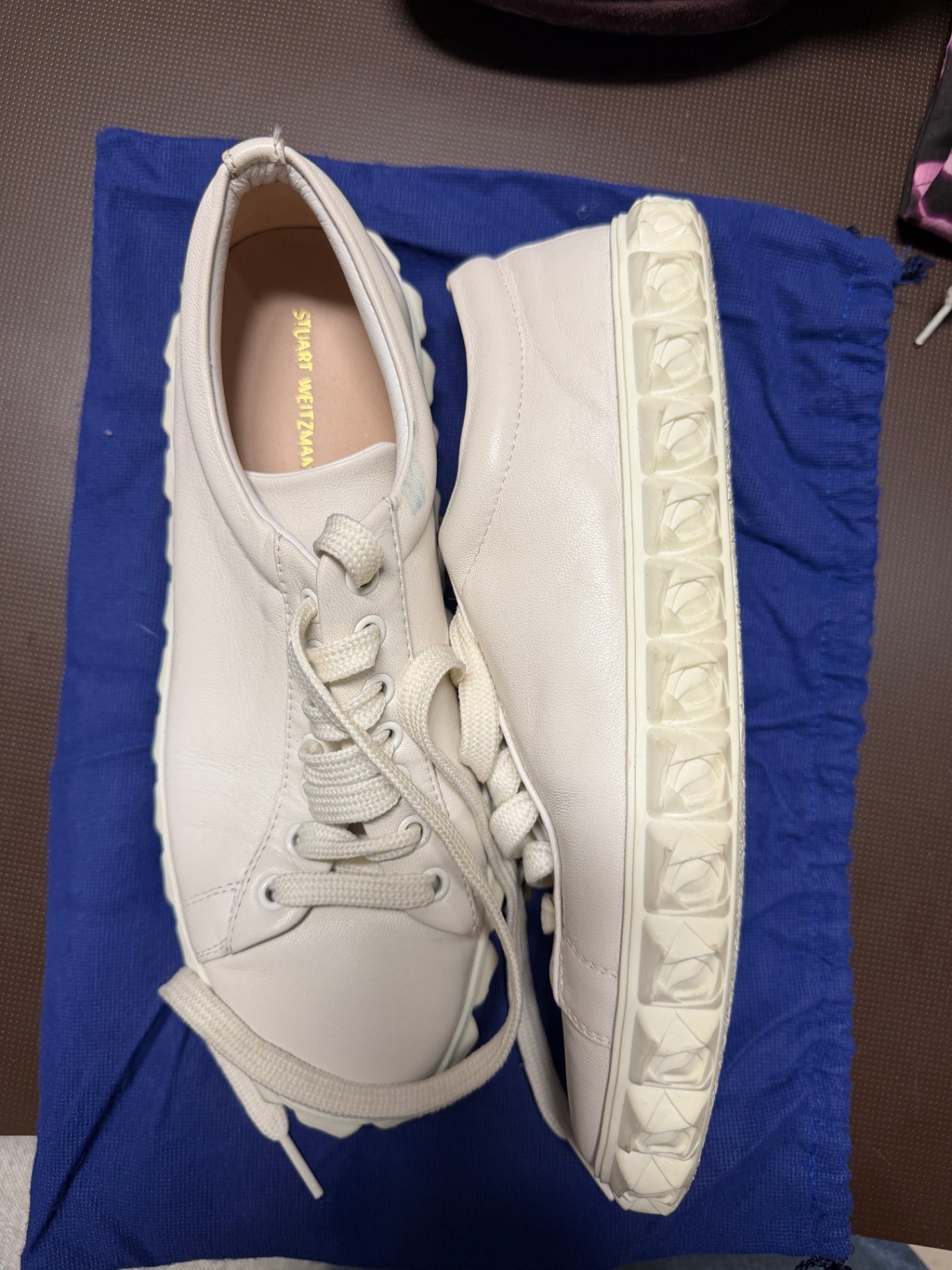 White Rosebud Low Top Leather Sneaker