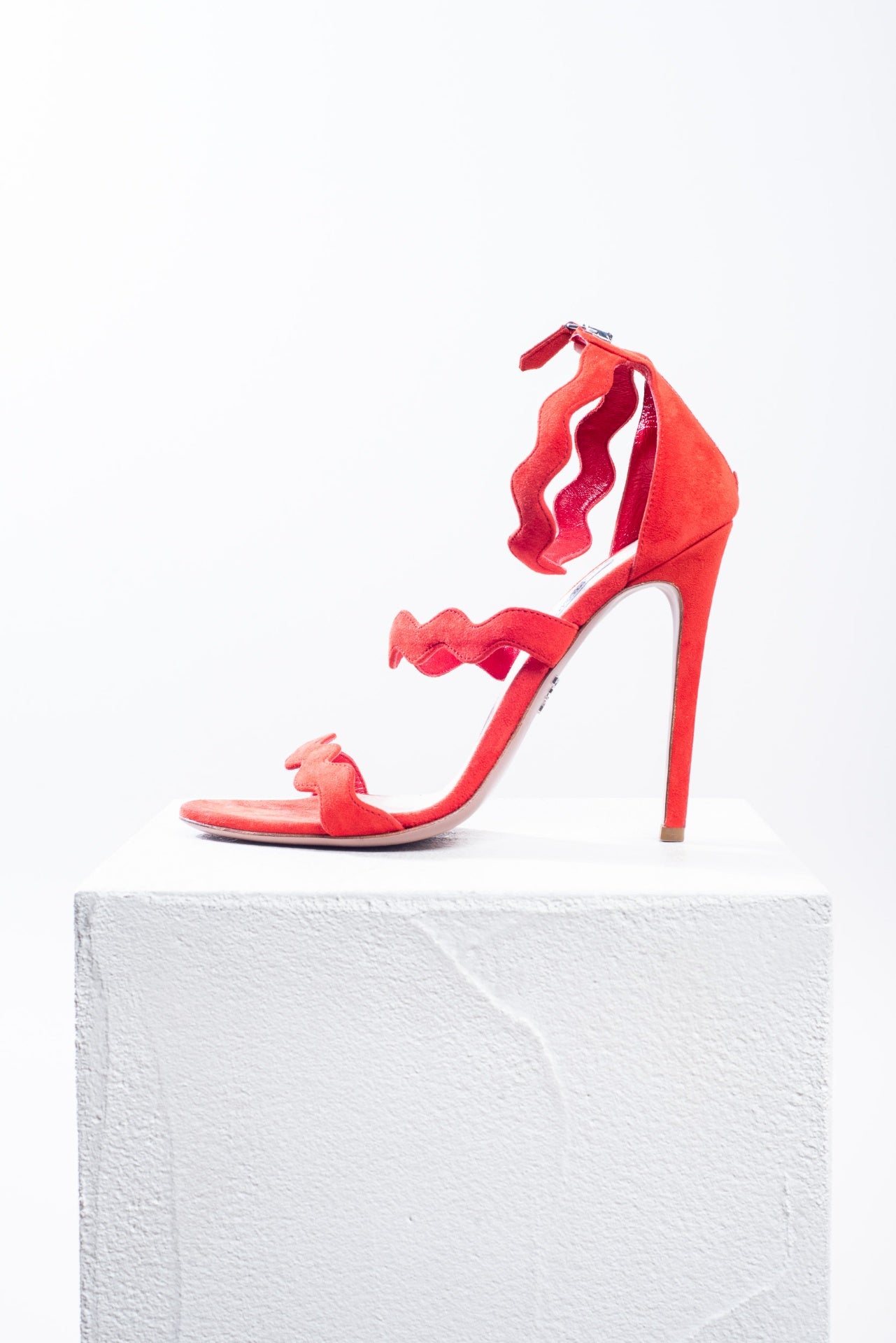 Red Suede Heels with Wavy Multi-Straps