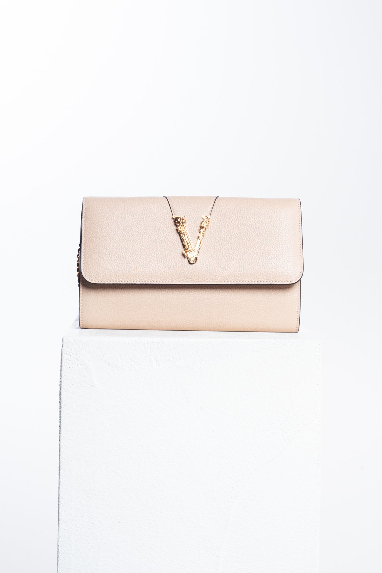 Virtus Beige Grained Leather Wallet on Chain