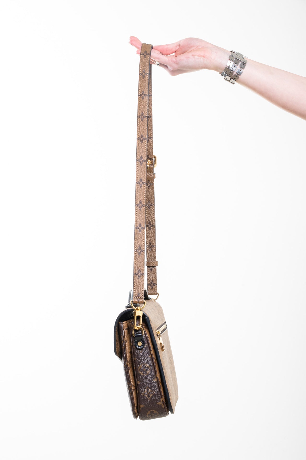 Monogram Reverse Pochette Metis Top Handle Bag
