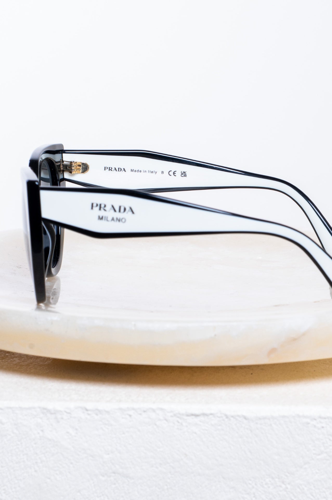 Black and White SPR14W Sunglasses