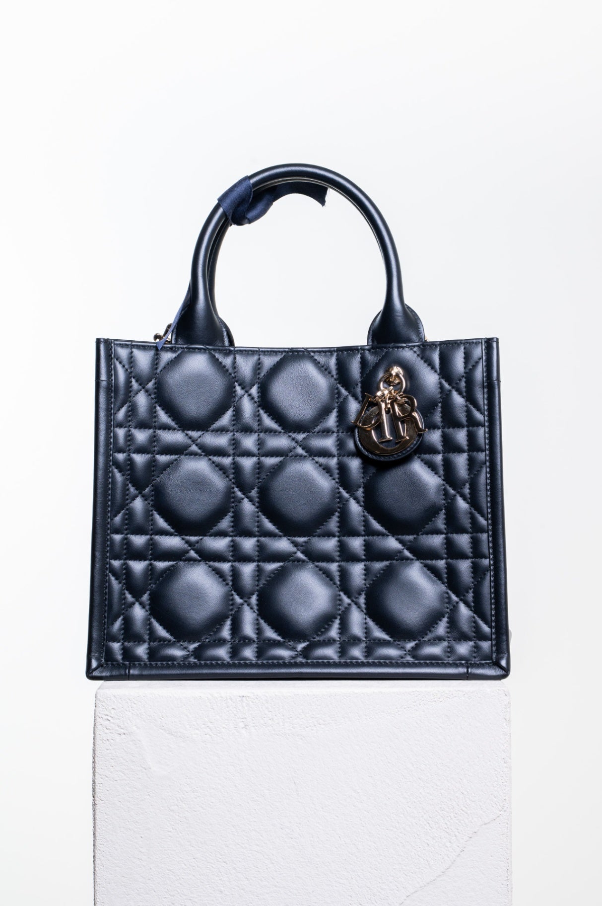 Black Macrocannage Leather Book Tote w/ strap