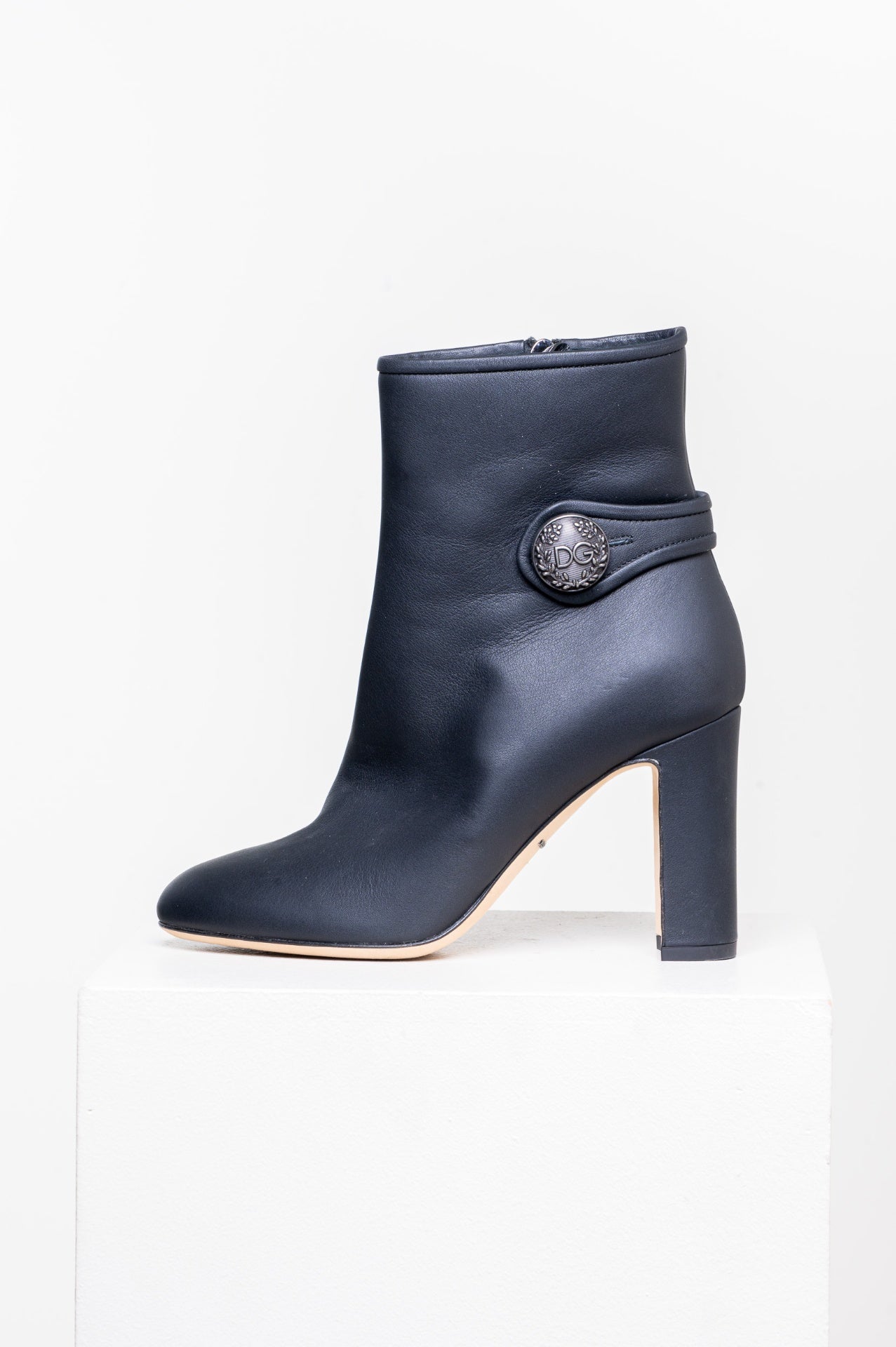 Black Round Toe Heeled Ankle Bootie