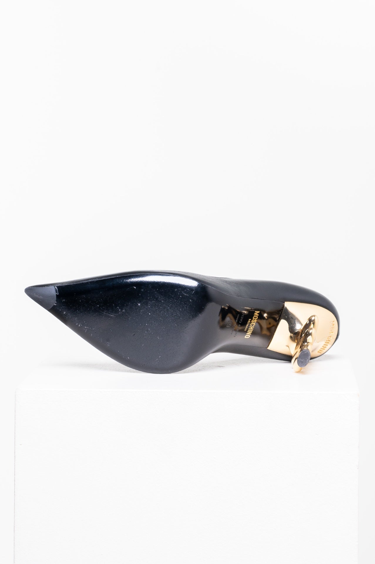 Black Pumps w/ Lightning Bolt Heel