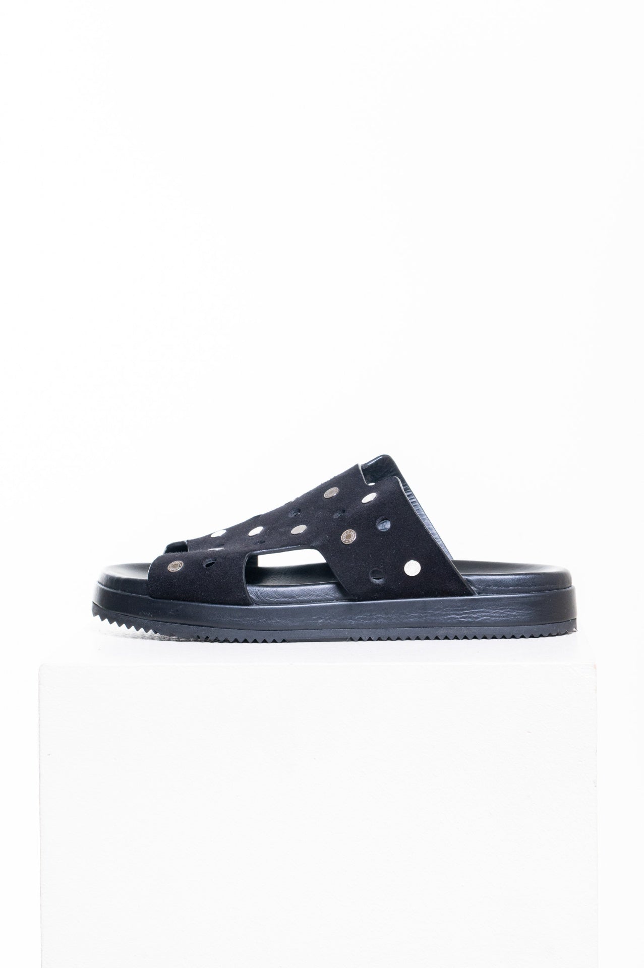 Black Oye Leather Sandals