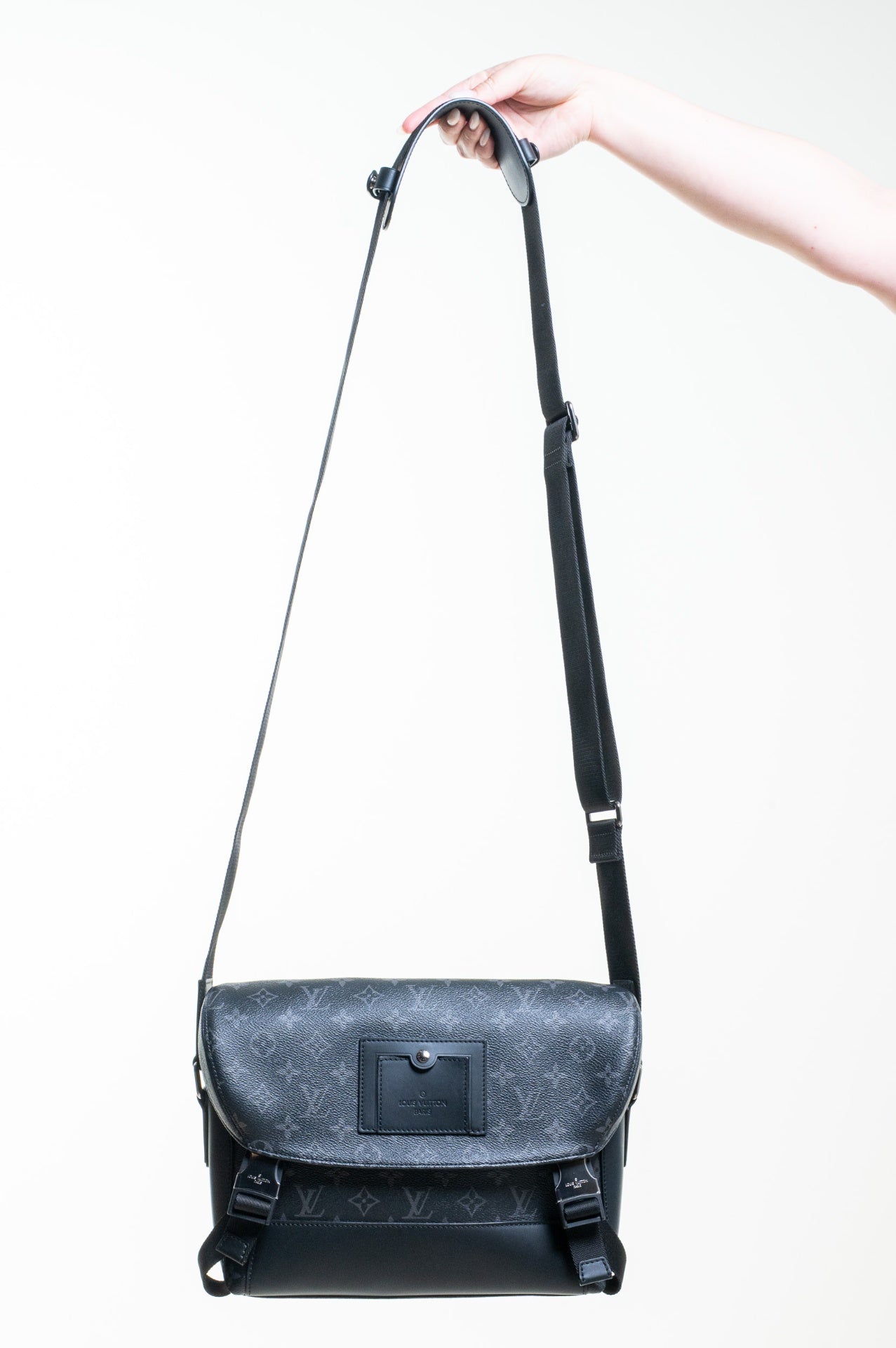Black Monogram Eclipse Voyager PM