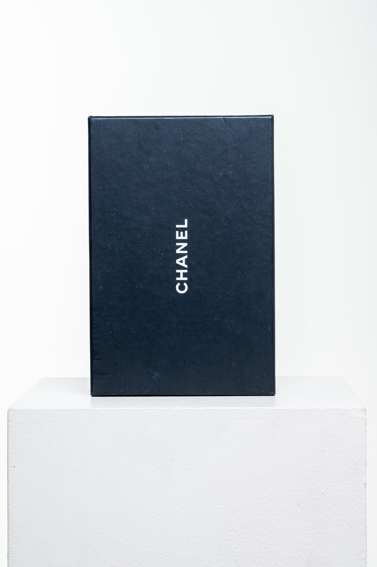 Black Caviar Quilted Classic Flap Wallet