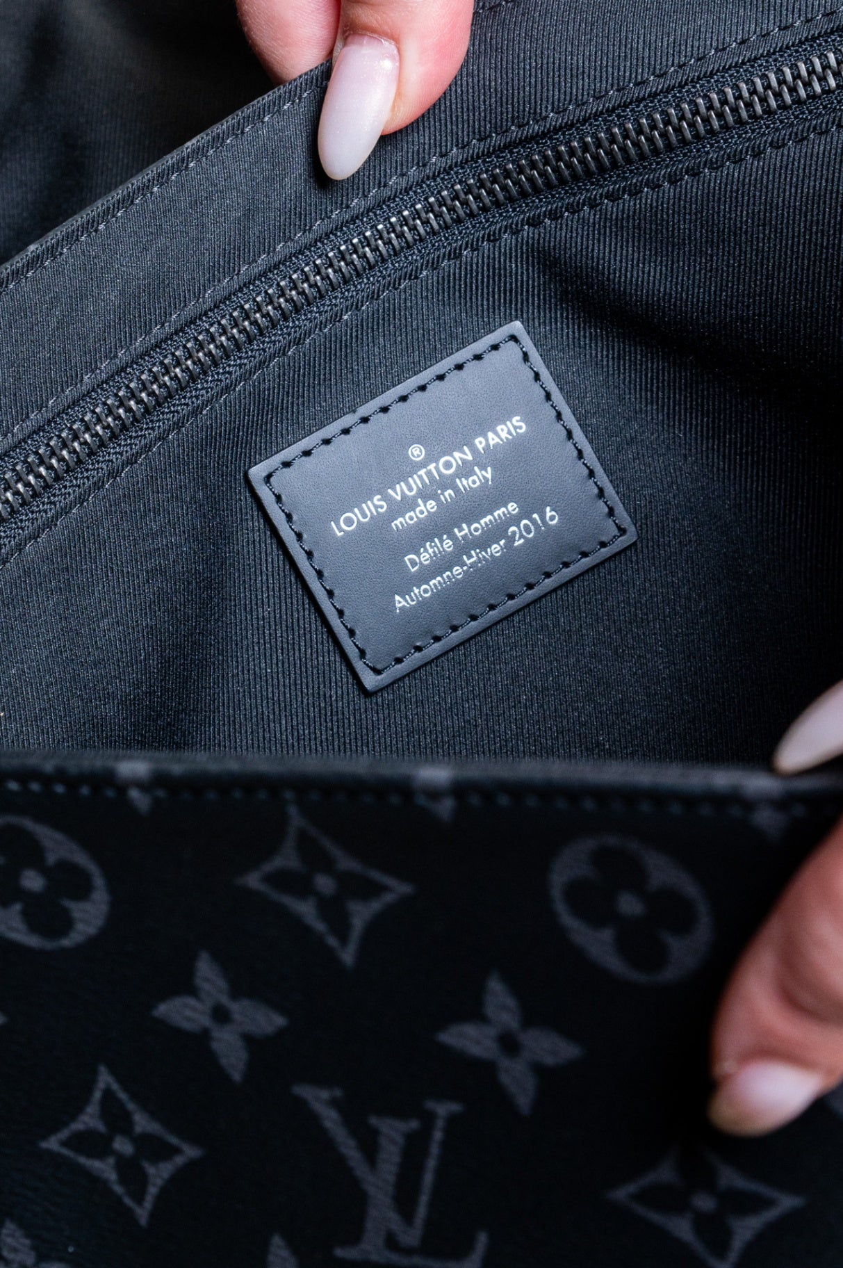 Black Monogram Eclipse Voyager PM