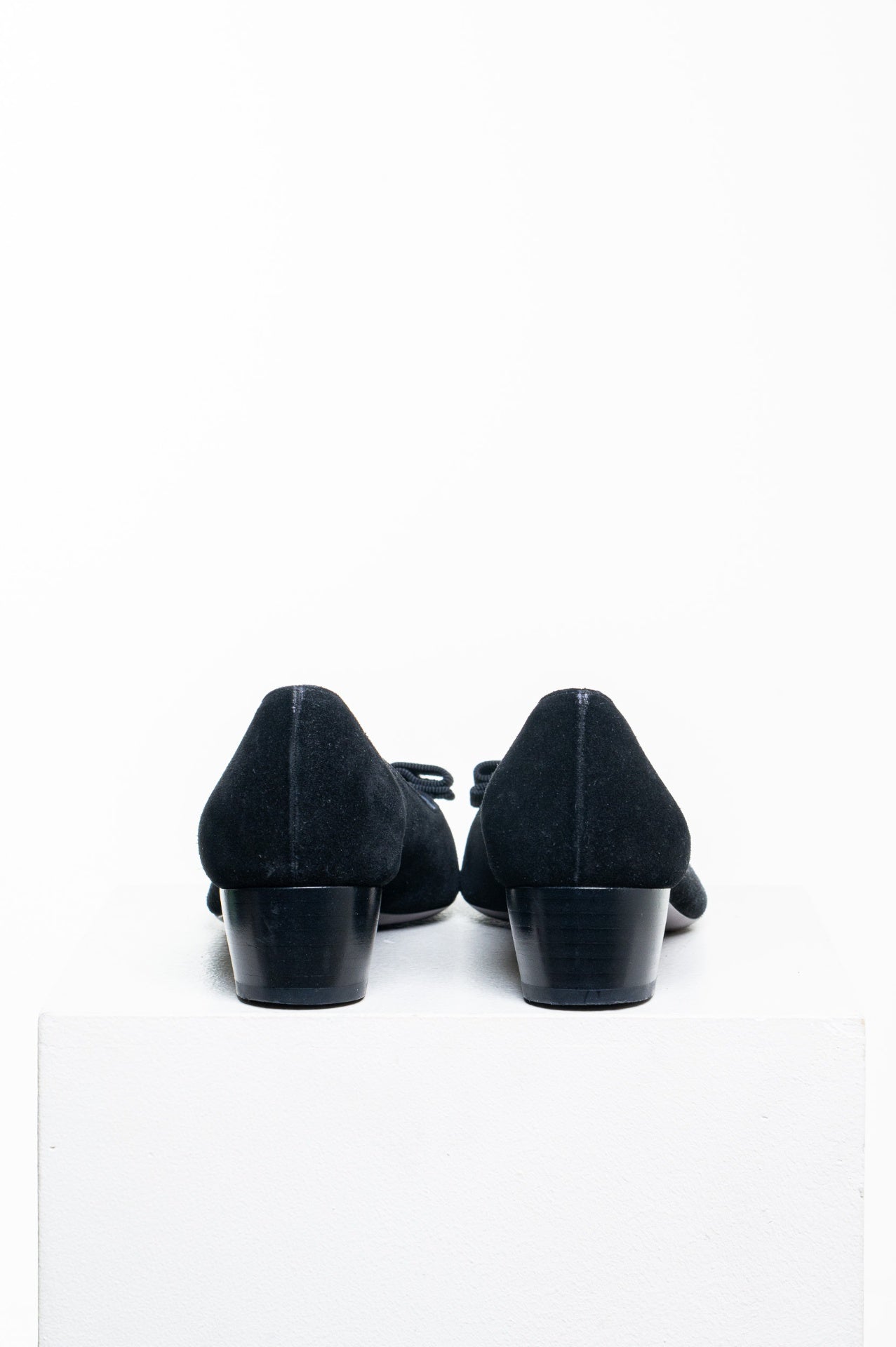 Black Suede Vara Block Heel Pump