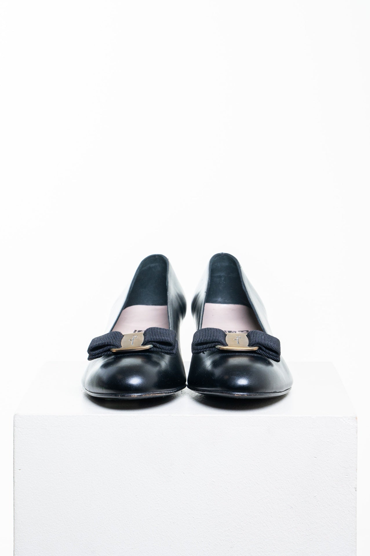 Black Leather Vara Block Heel Pump