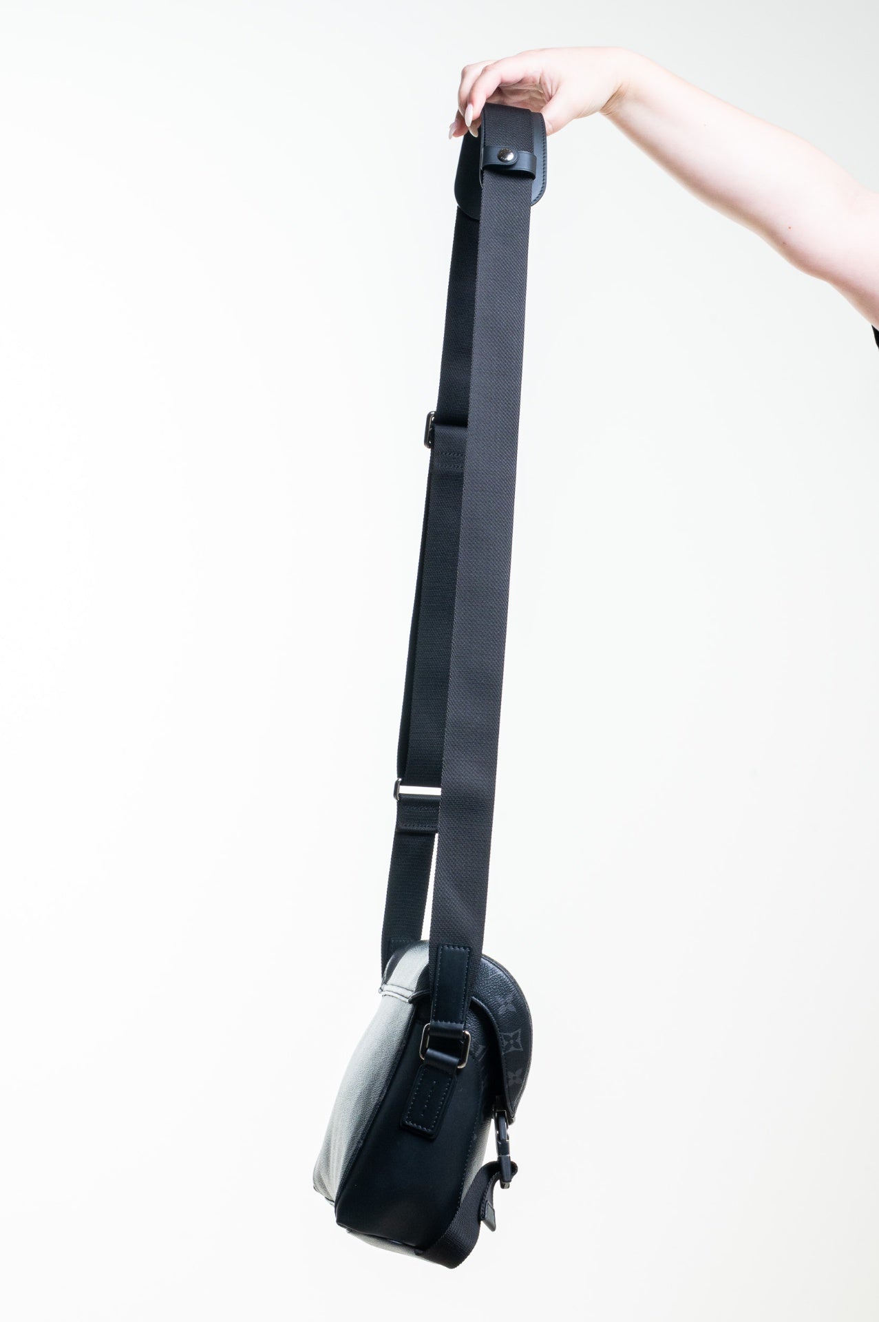Black Monogram Eclipse Voyager PM