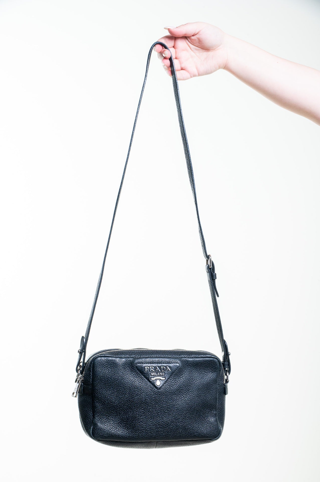 Black Flou Camera Vitello Daino Small Crossbody Bag