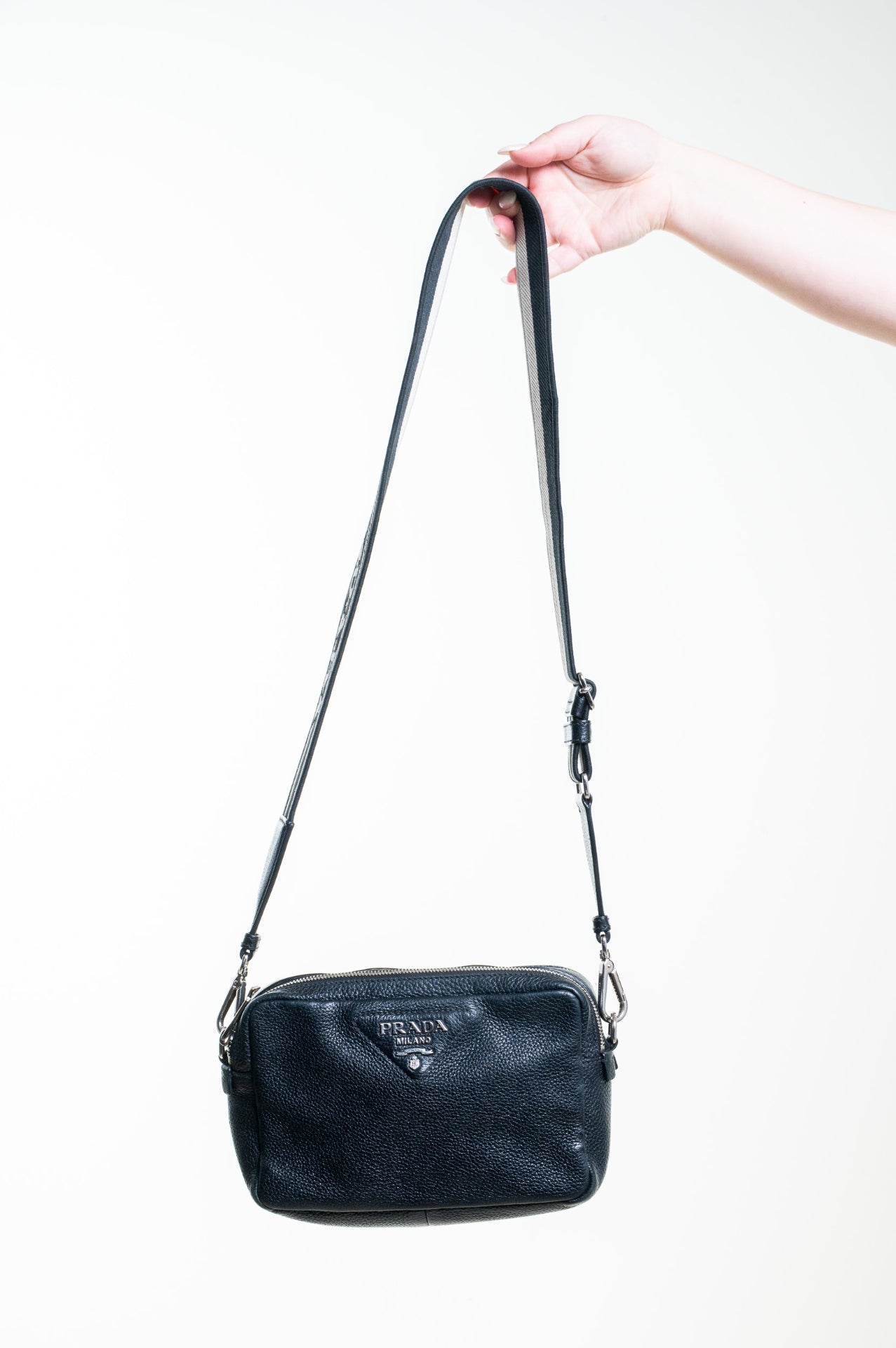 Black Flou Camera Vitello Daino Small Crossbody Bag