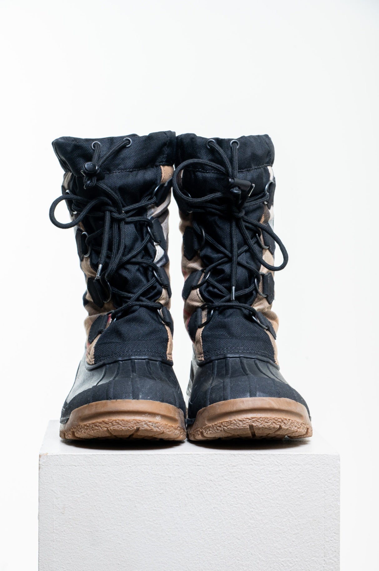 Nova Check Snow Boot
