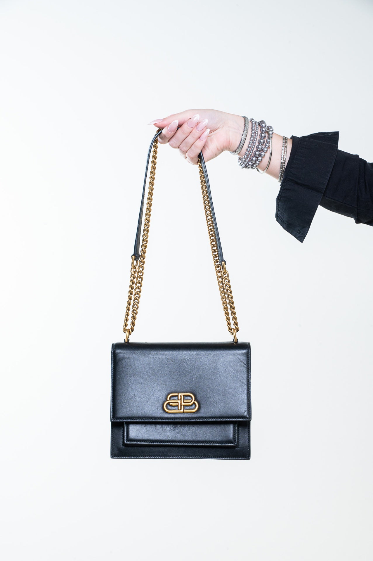 Black Sharp Chain Shoulder Bag