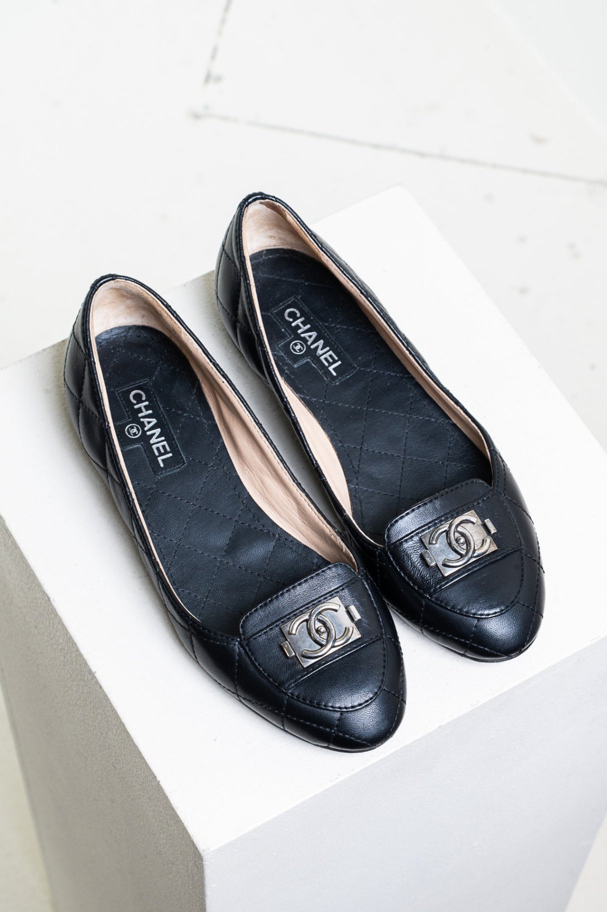 Black 19 Quilted Ballet Flat