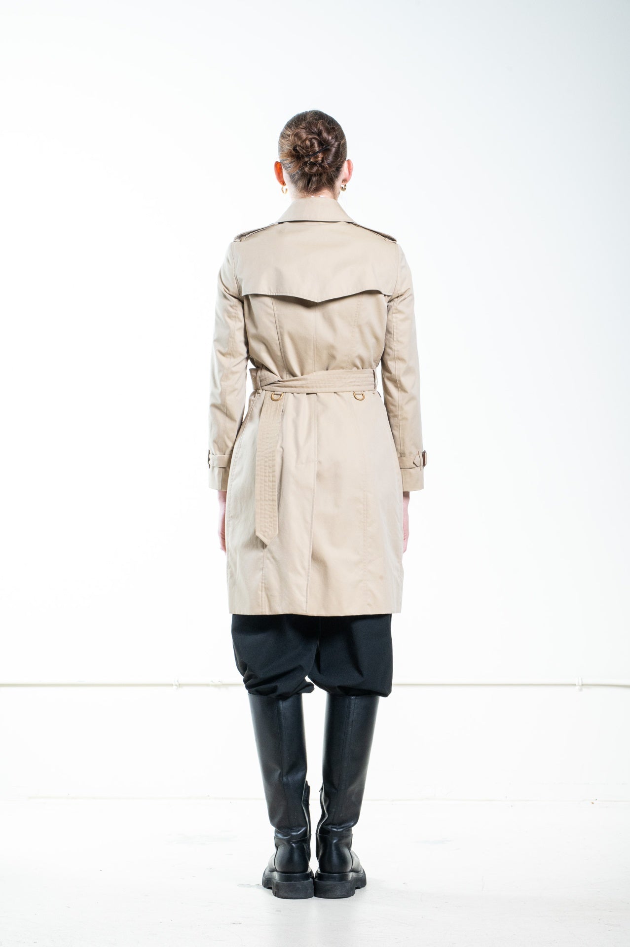 Honey Beige 'The Chelsea' Short Heritage Trench Coat