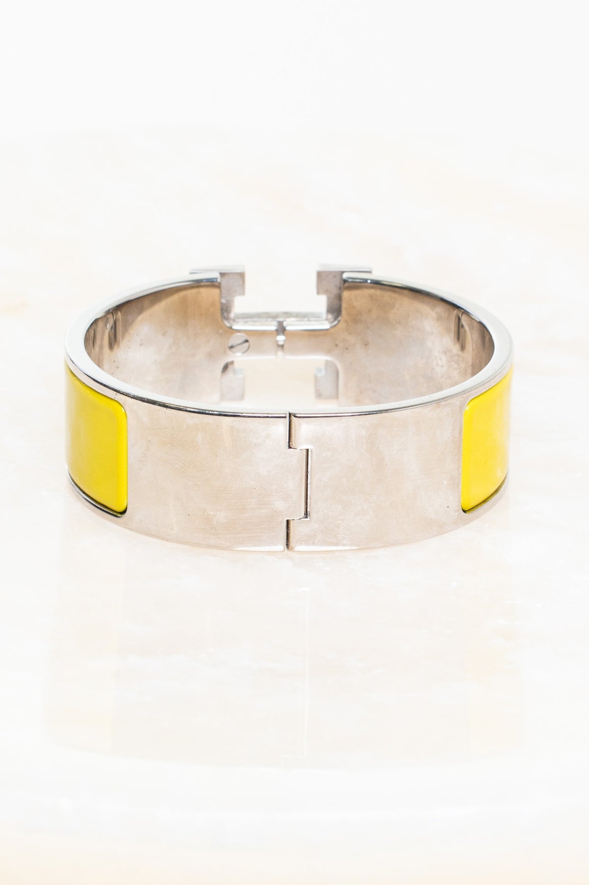 Jaune d'Or Wide Clic Clac H Bracelet PM