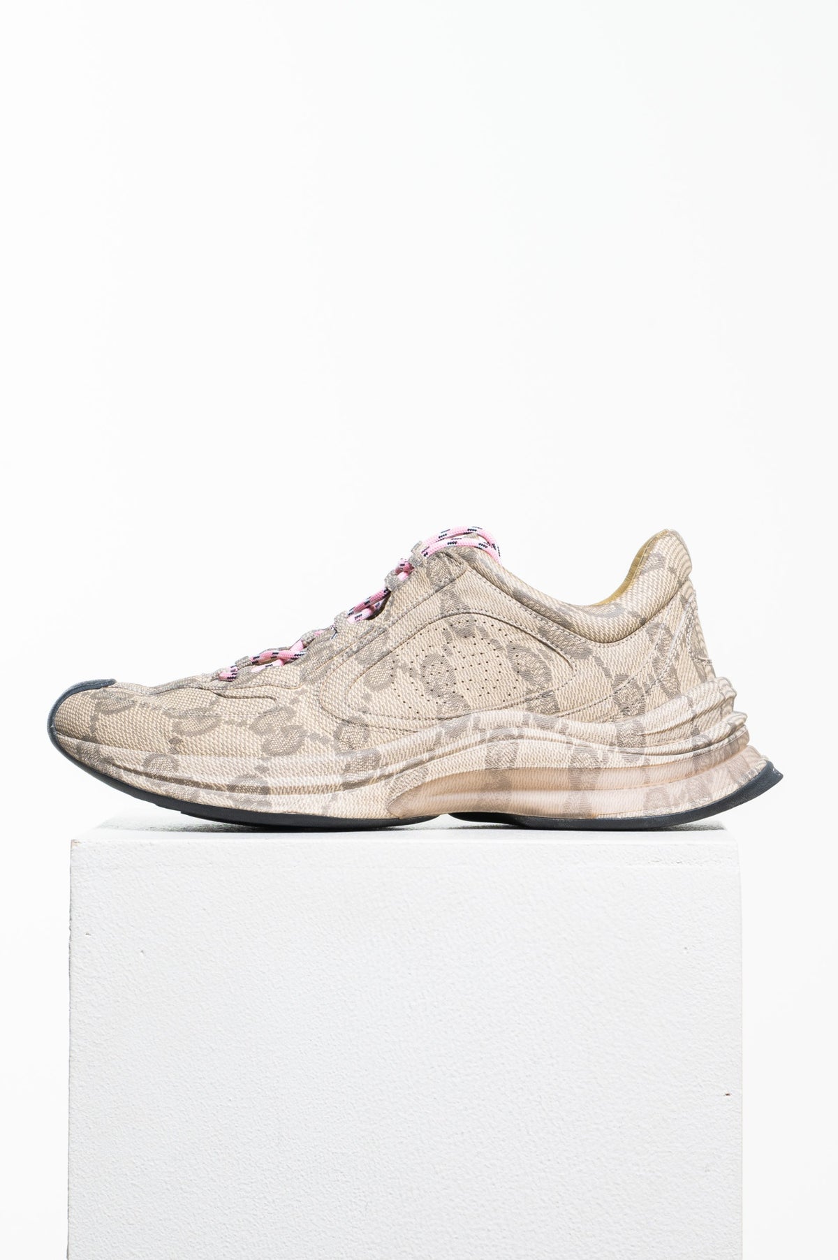 GG Print Low Top Sneakers