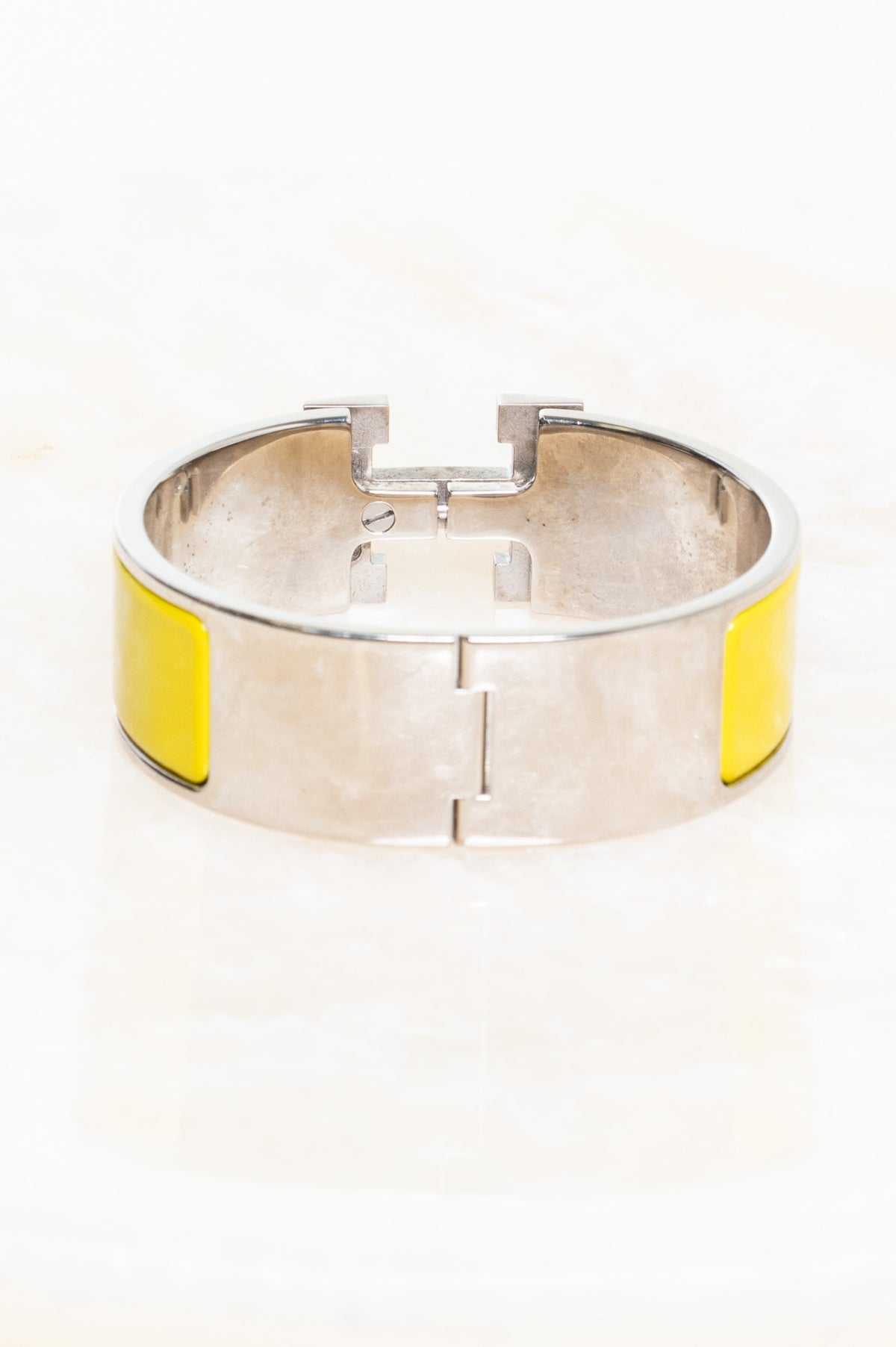 Jaune d'Or Wide Clic Clac H Bracelet PM