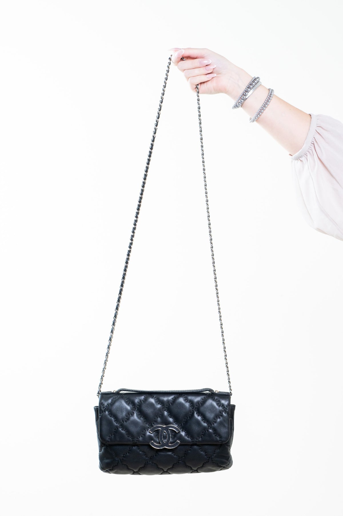 Black Lambskin Hamptons Flap