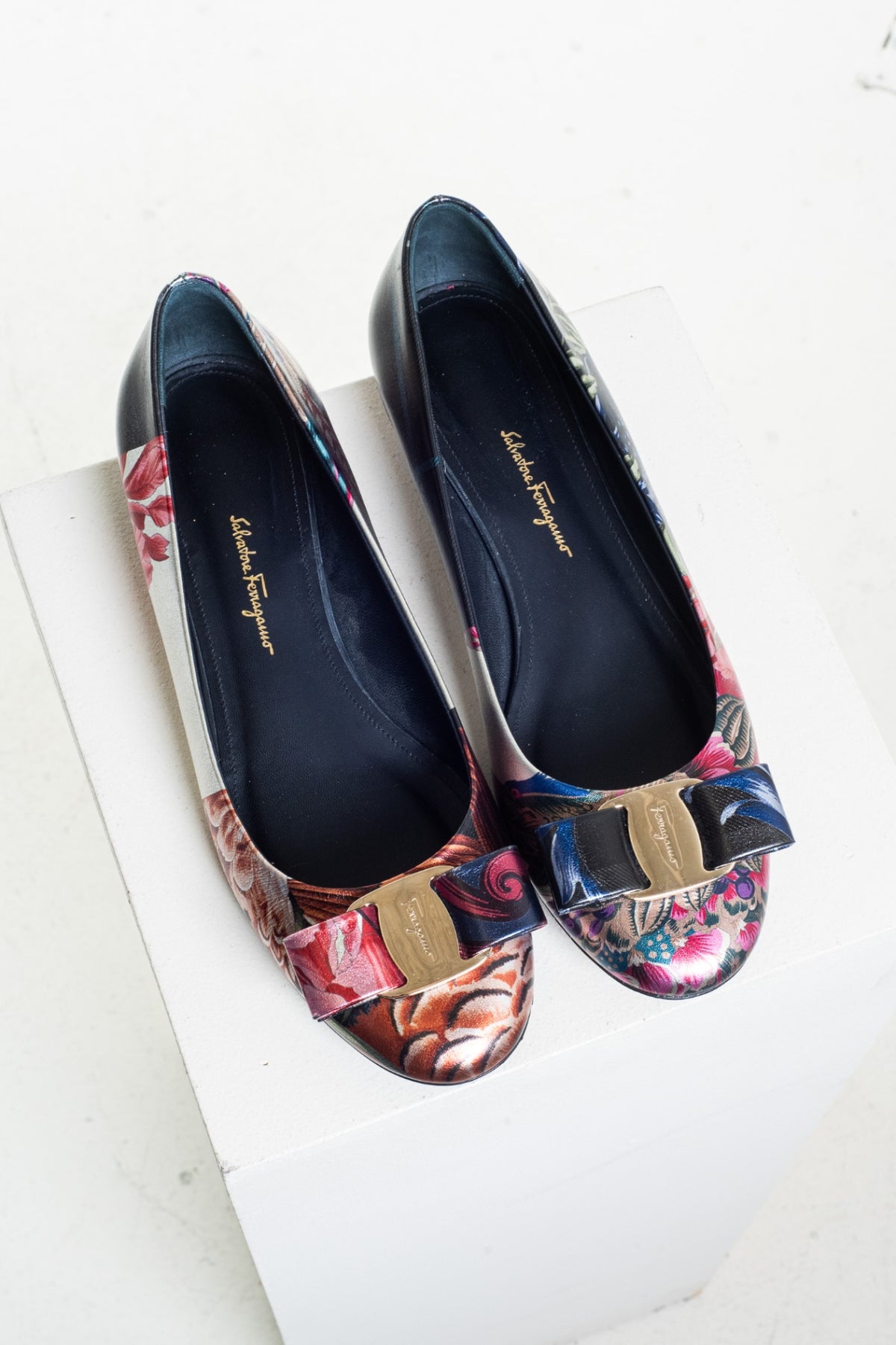 Multicolor Printed Varina Flat