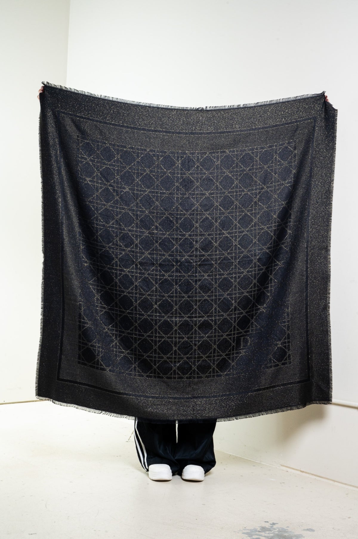 Black and Gold Cannage Shawl