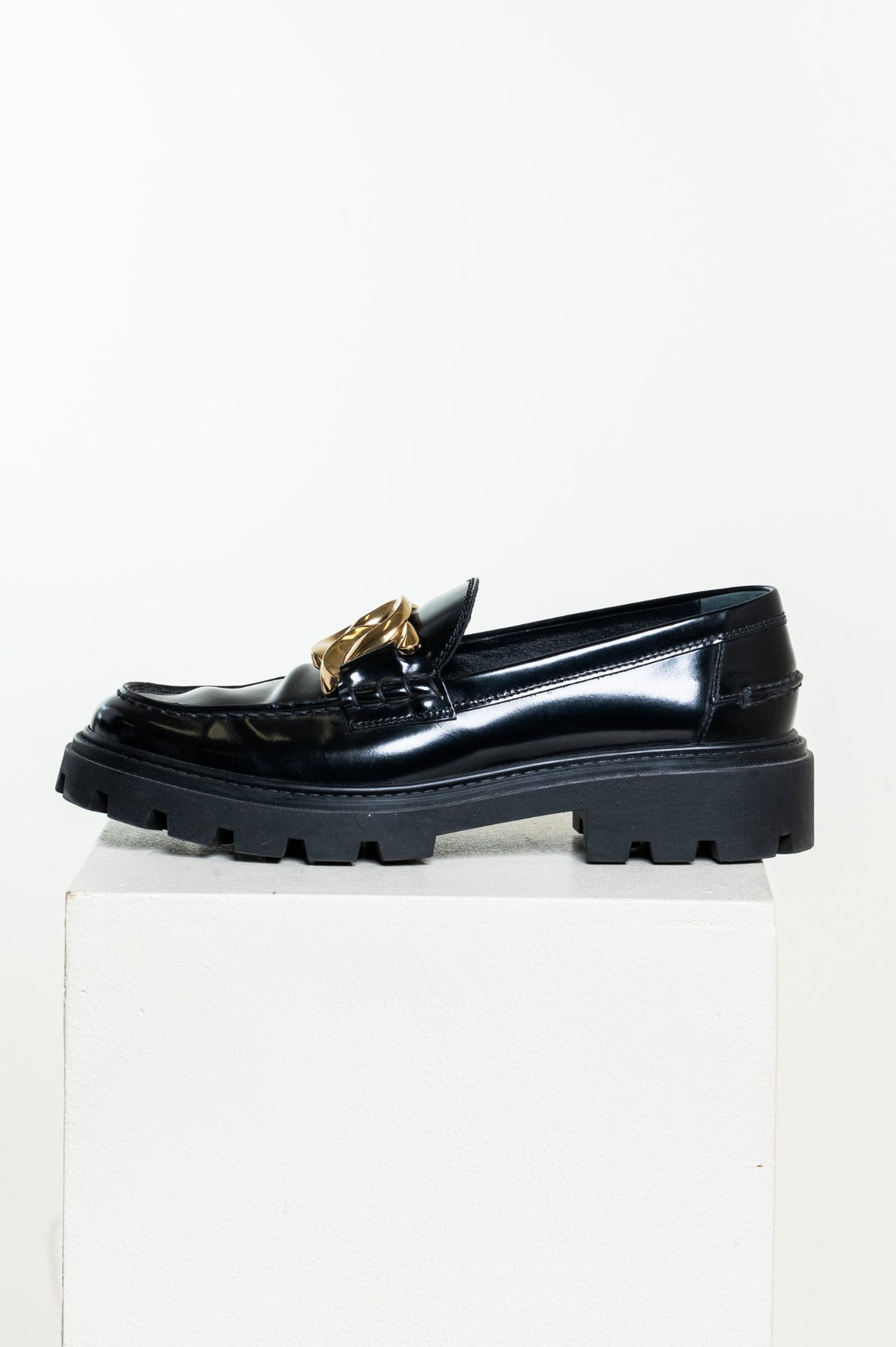 Black Kate Chain Leather Lug Loafers