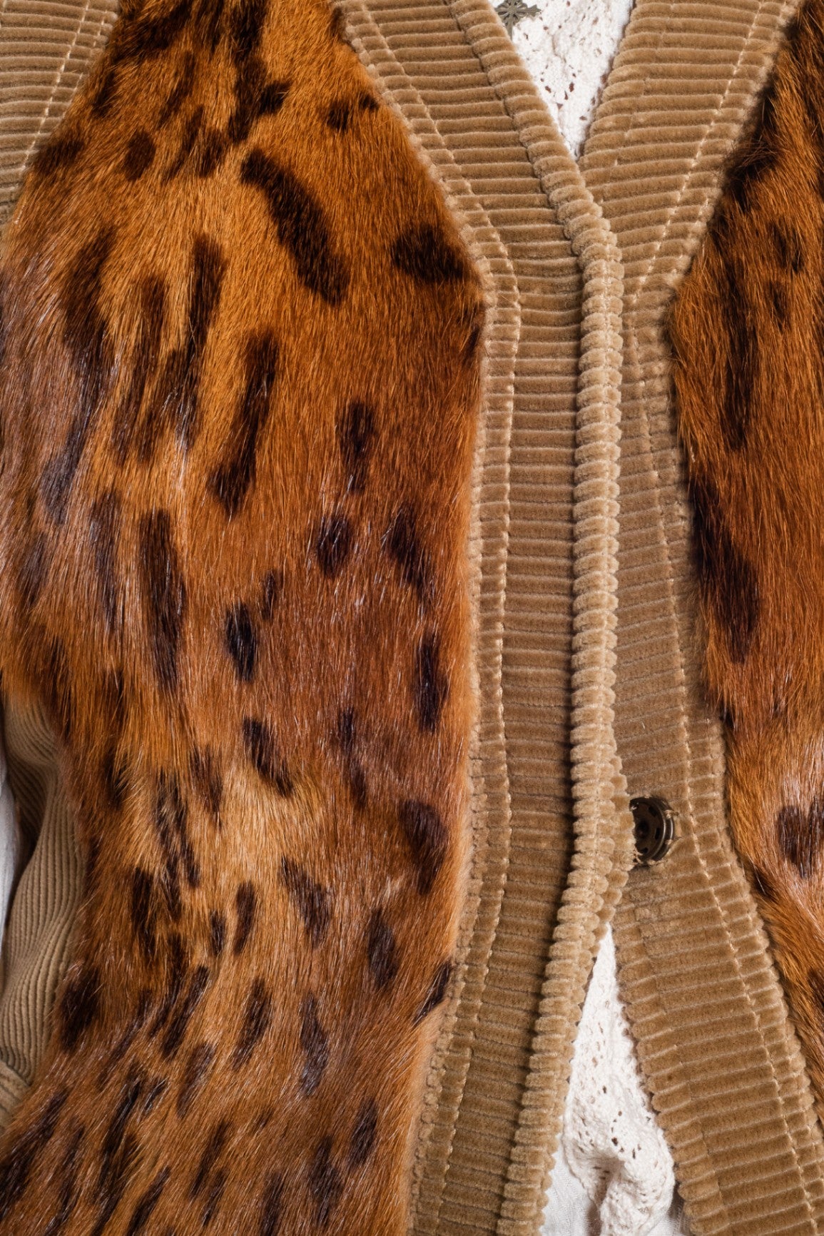 Brown Vintage Knit Vest w Leopard Print Fur Panels