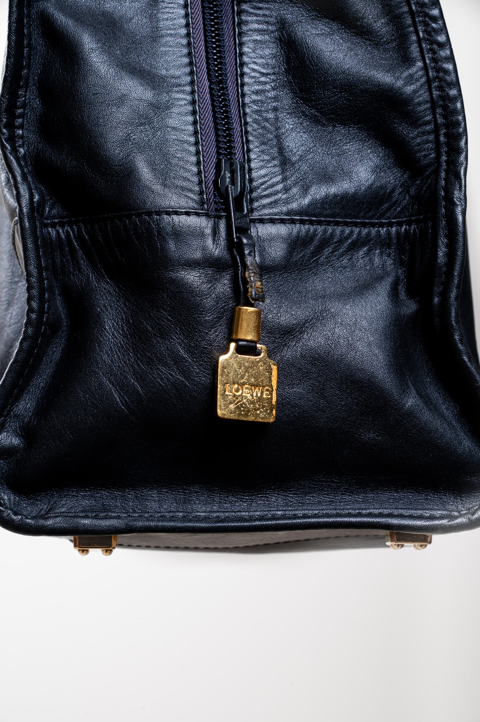 Vintage Anagram Amazona 40 Handbag Leather