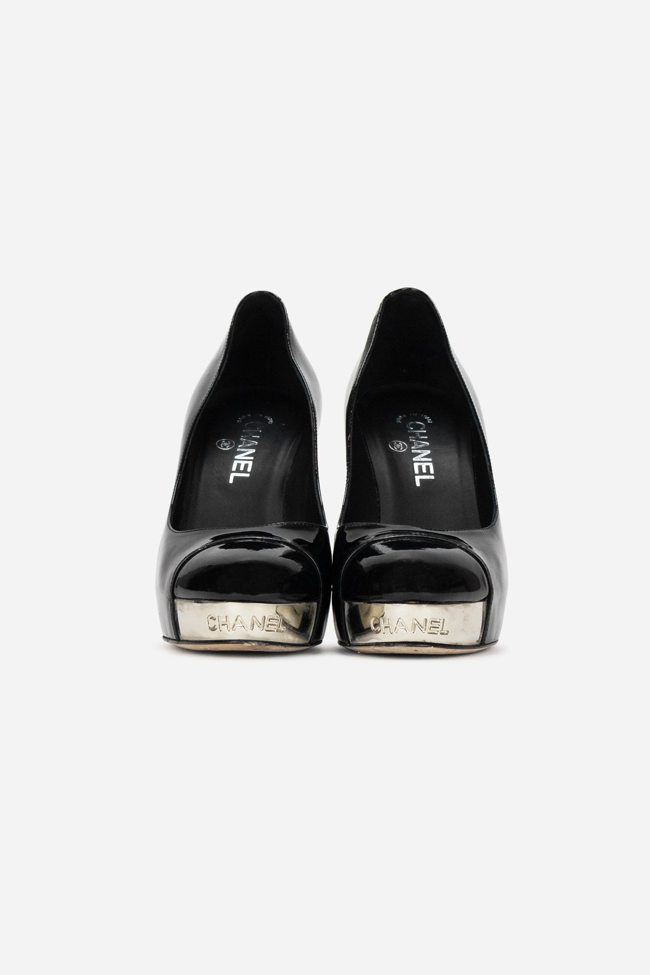Black Patent Leather Name Plate Pumps
