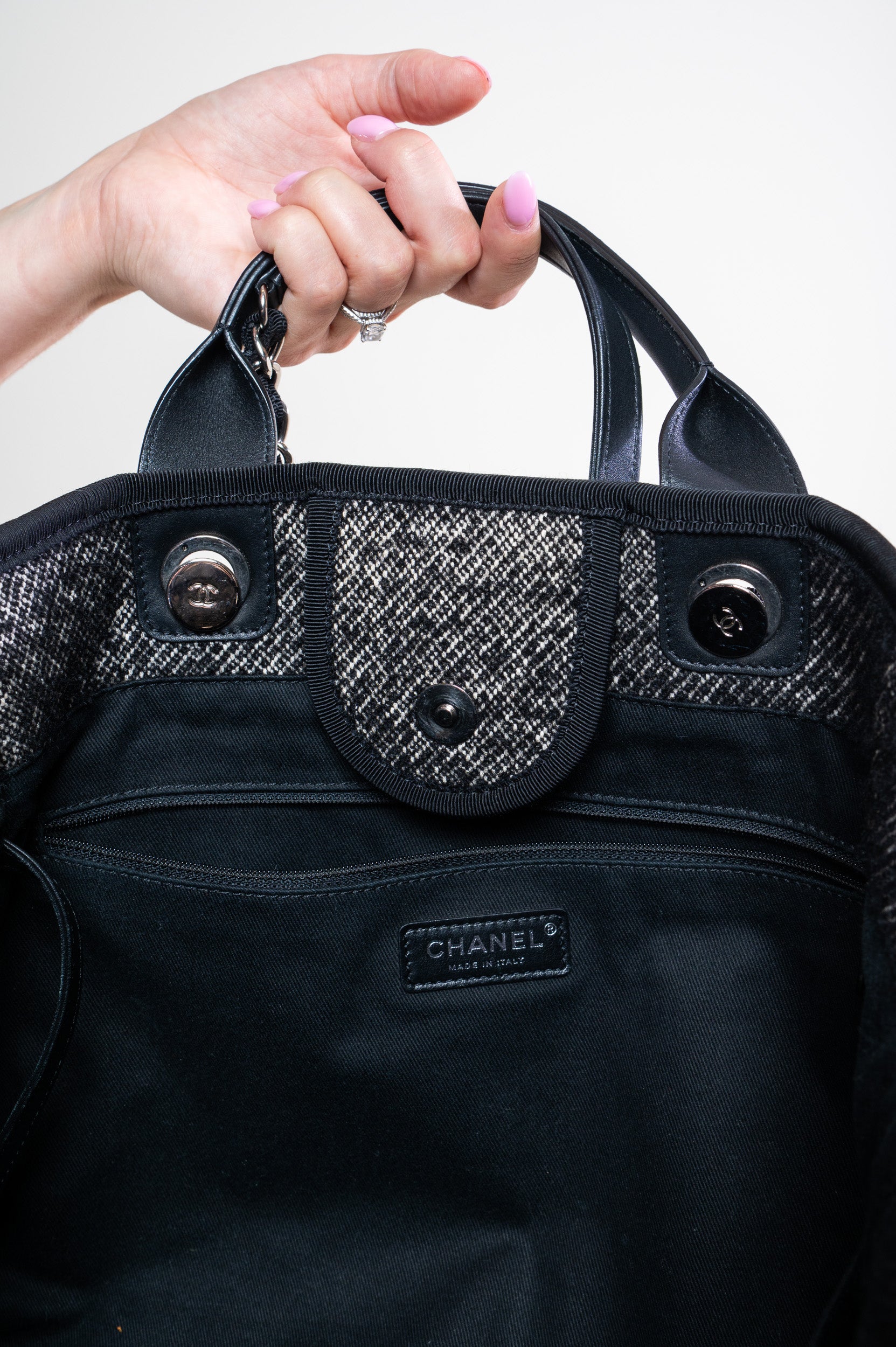 Additional inside view of Chanel Deauville Black/White Wool Medium Chain Tote
