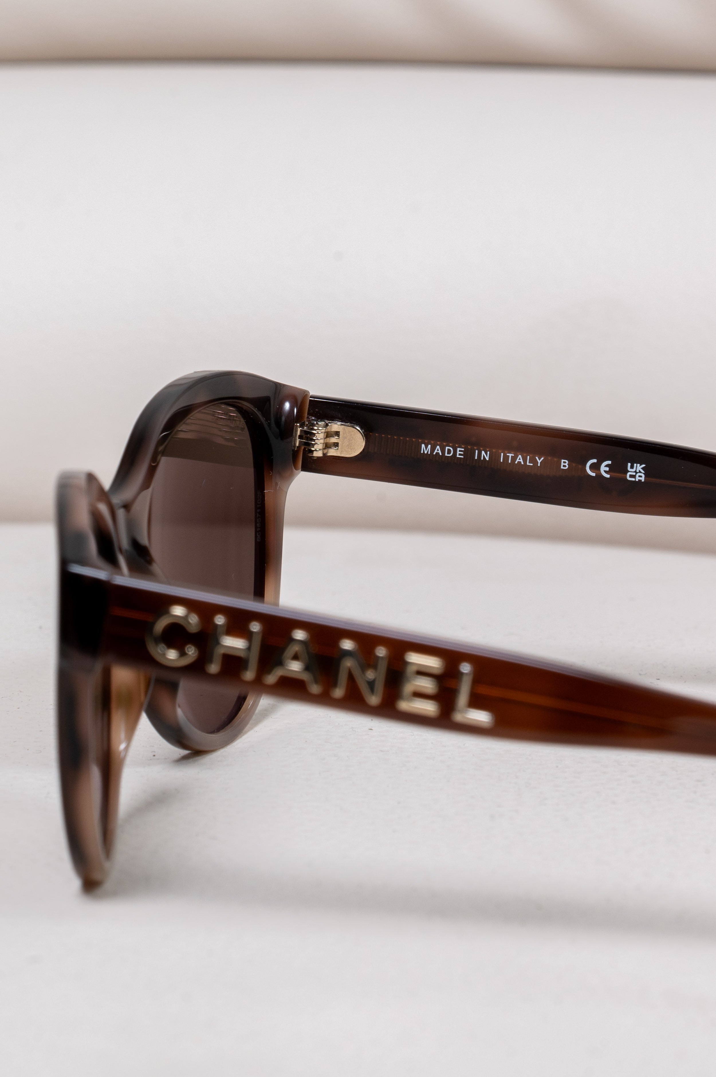 Brown Round Cat-Eye Sunglasses