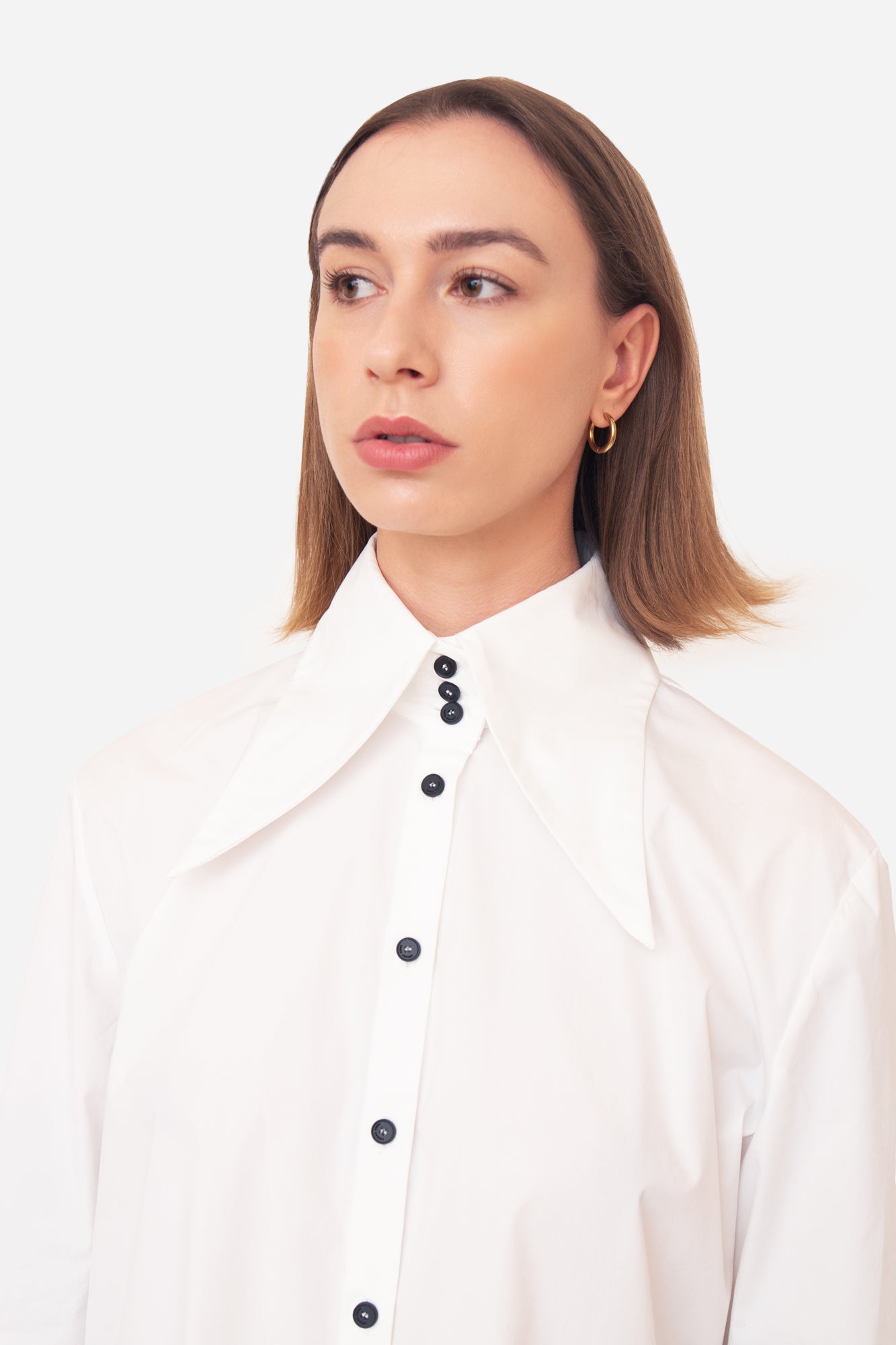 White Pointed Collar Button Up Blouse