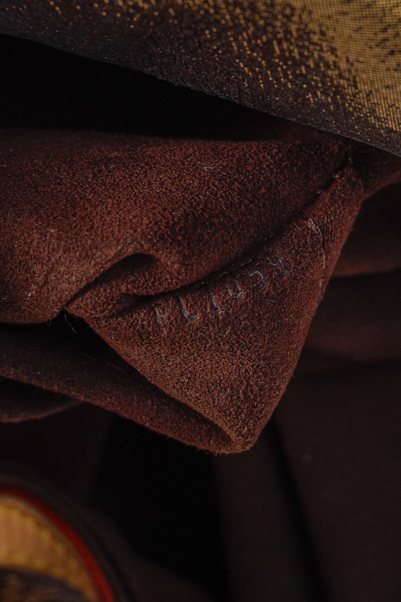 SS/09 Limited Edition Kalahari PM Monogram Canvas Bag