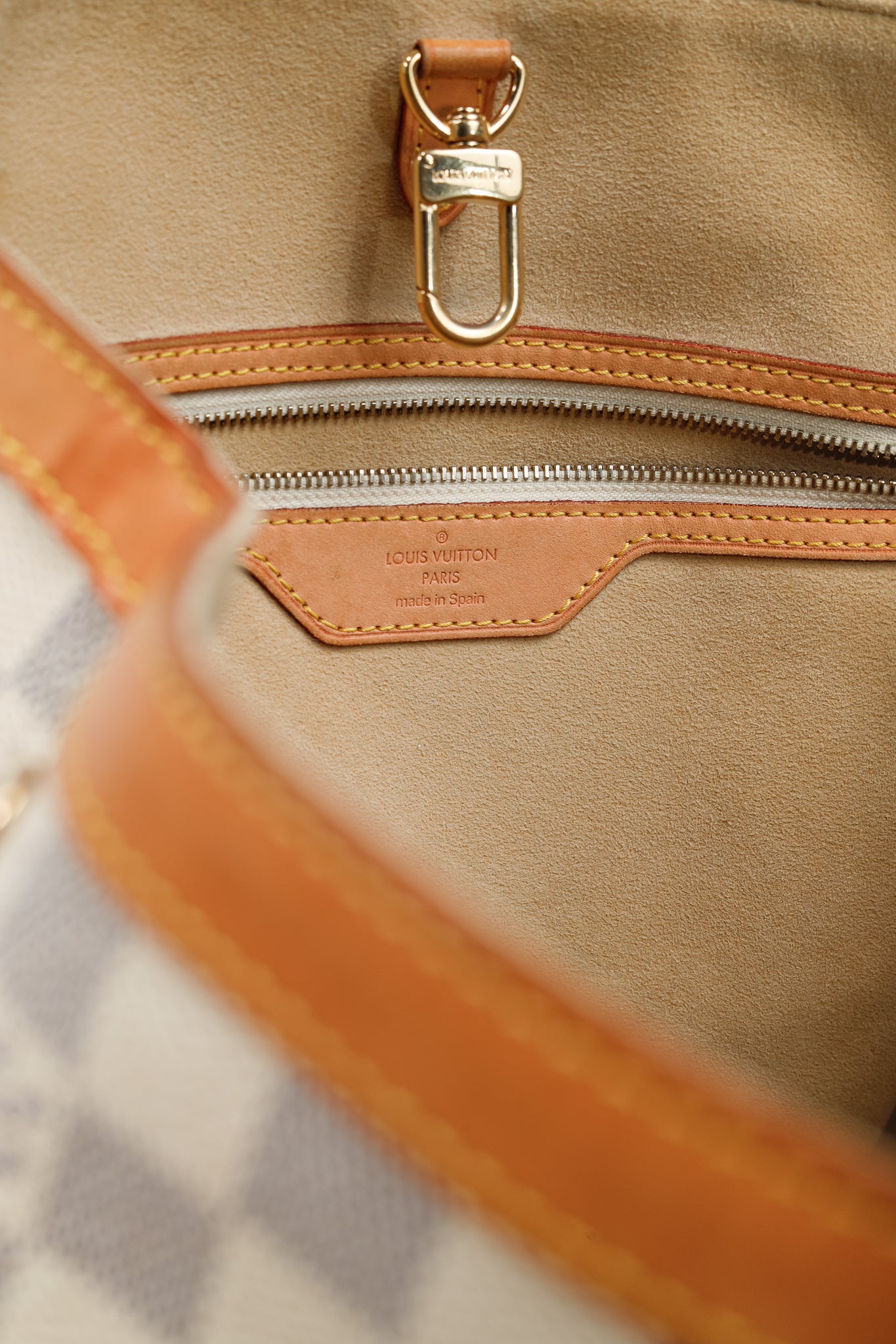 Hampstead MM Damier Azur Canvas Tote