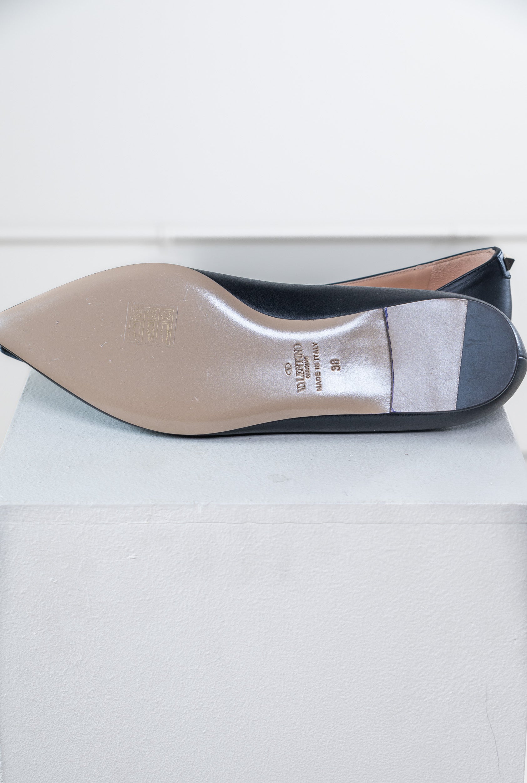 Black Ballerina Flats with Single Stud