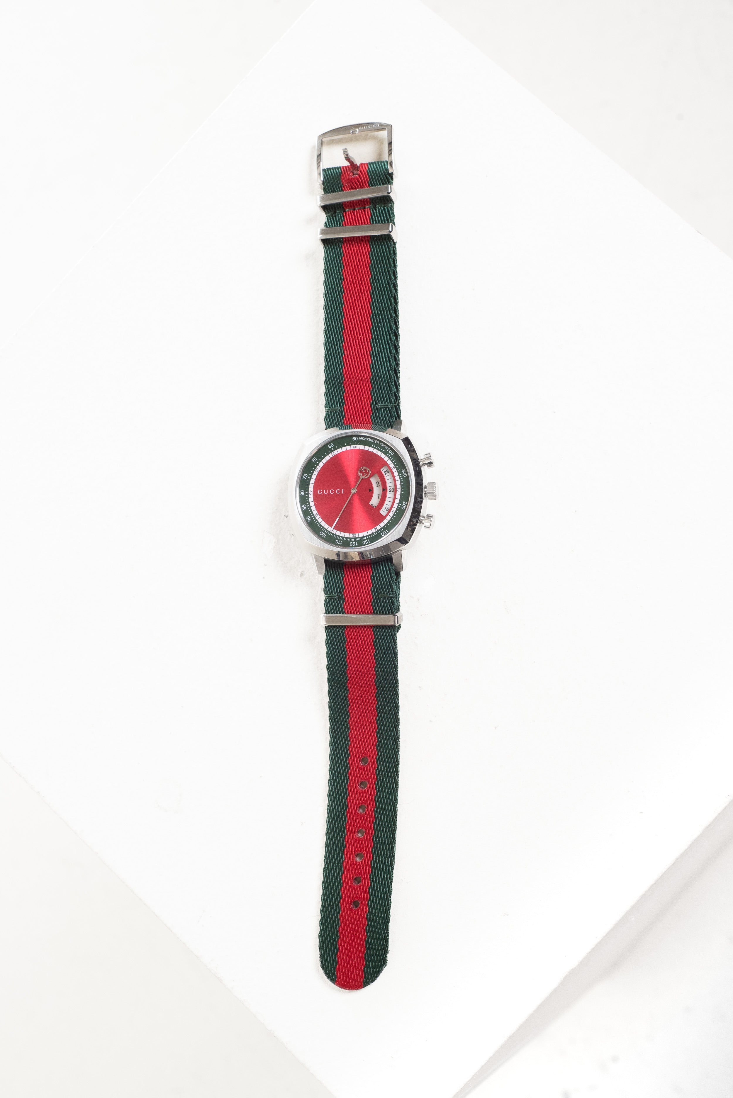 Side profile of Gucci Tachy Meter Watch 