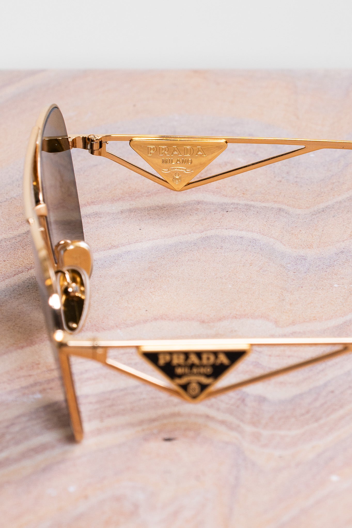Gold Aviator Metal Frame Sunglasses