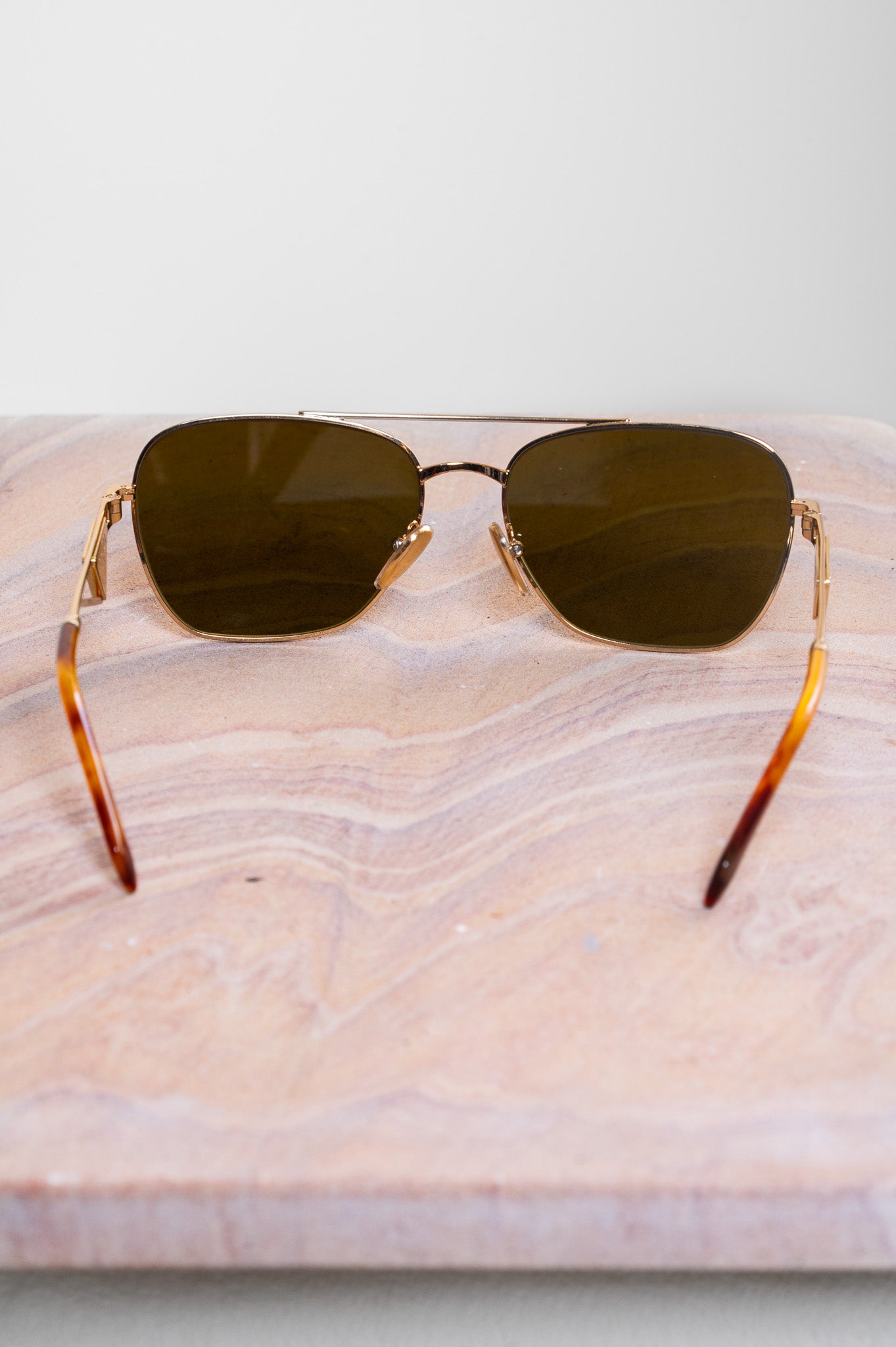 Gold Aviator Metal Frame Sunglasses