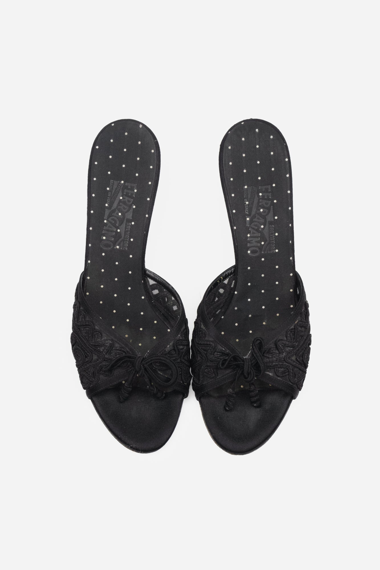 Kitten heel clearance flip flops