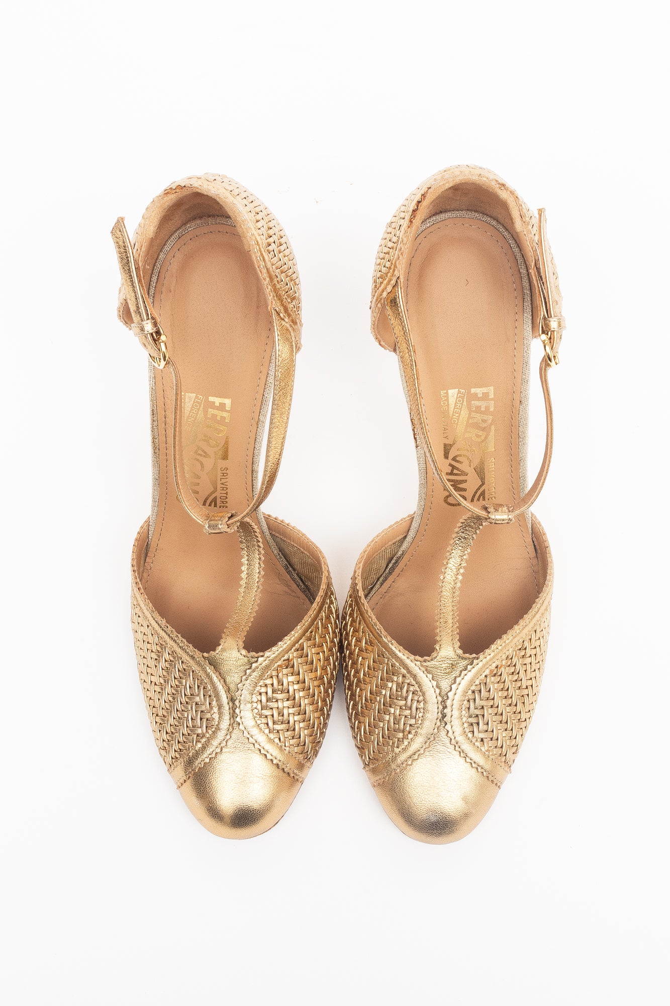 Gold Metallic Woven Close Toed Pumps