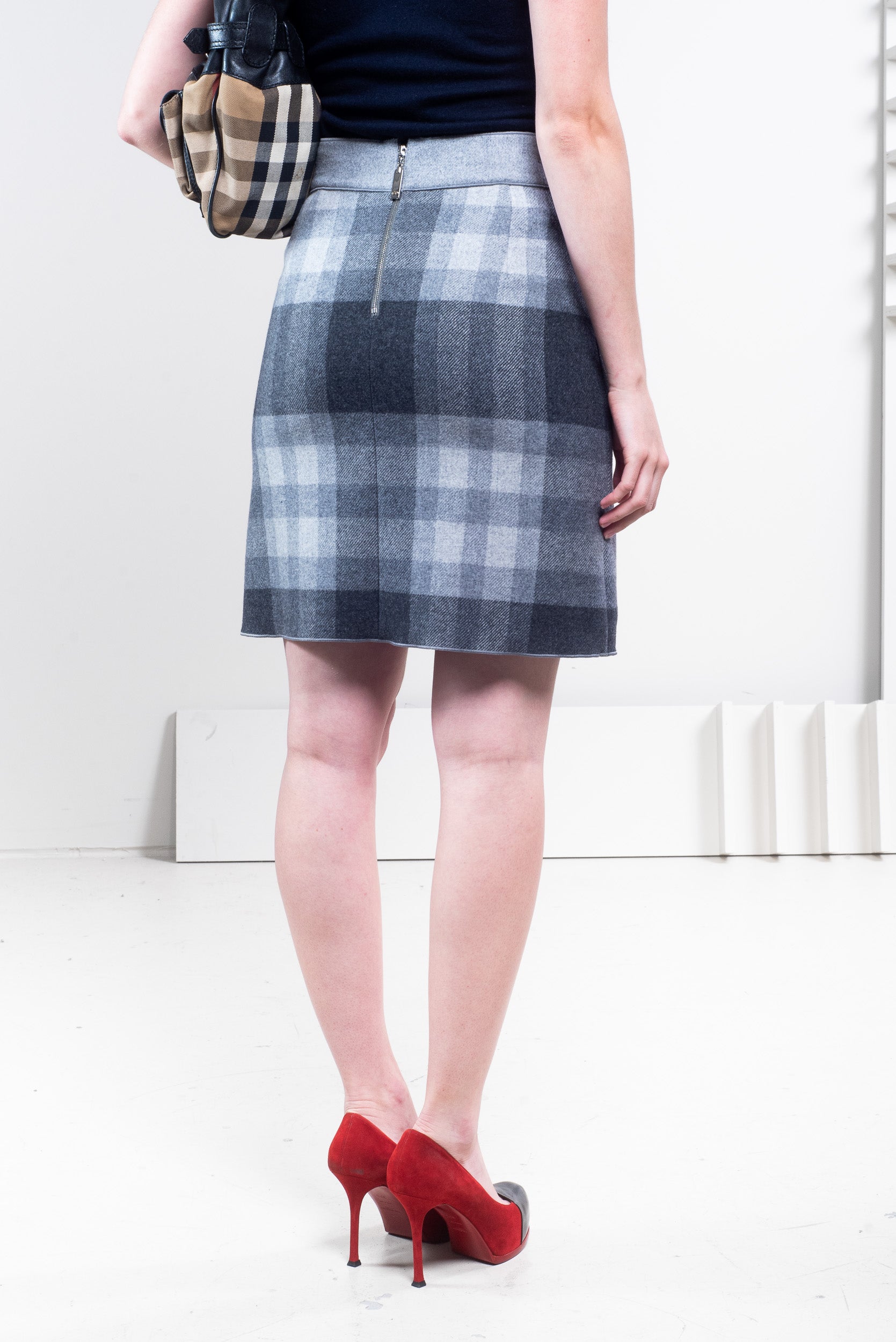 grey plaid skirt