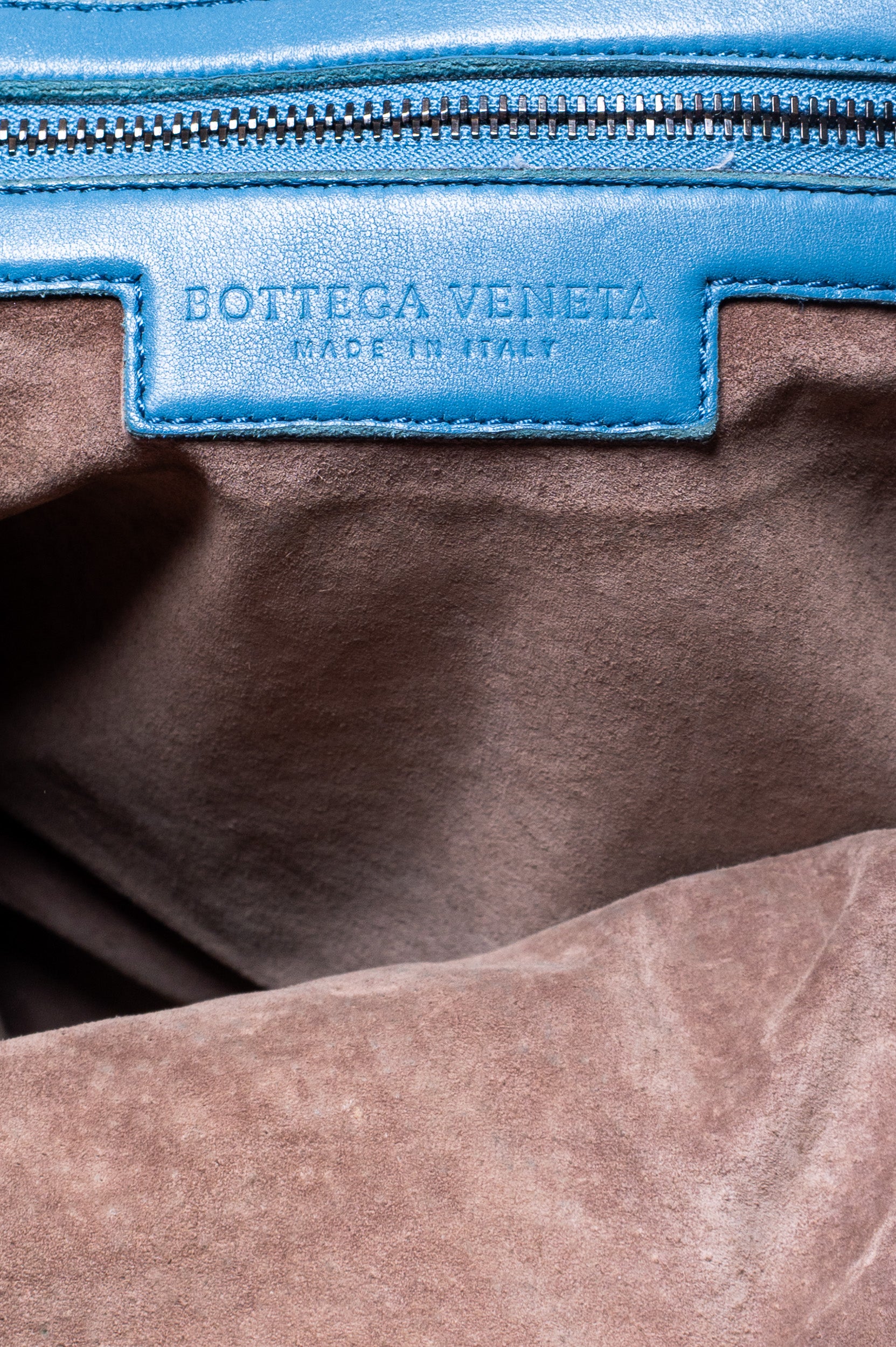 Veneta Nodini Crossbody Nappa Shoulder Bag
