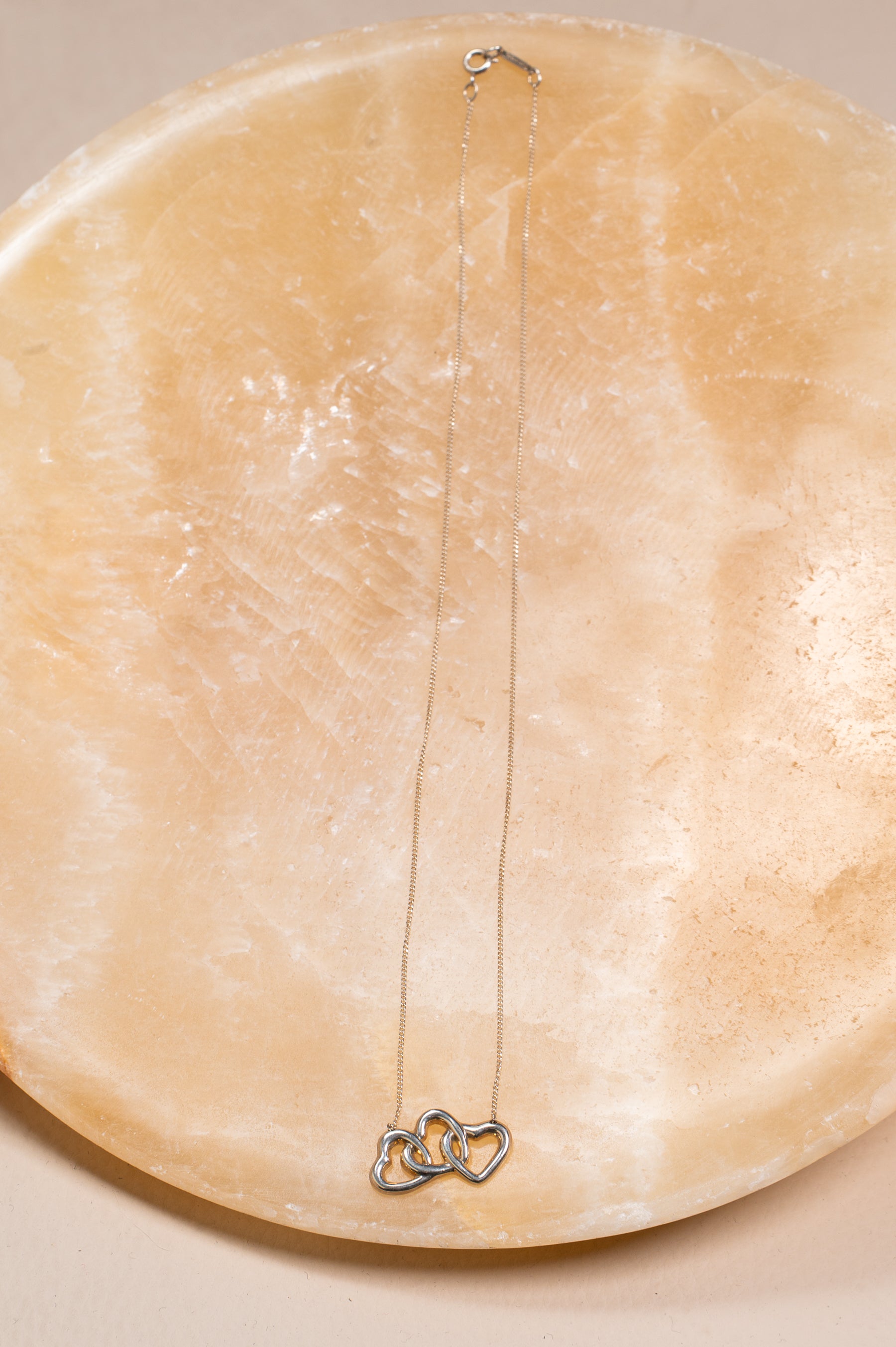 Silver three heart pendant neacklace