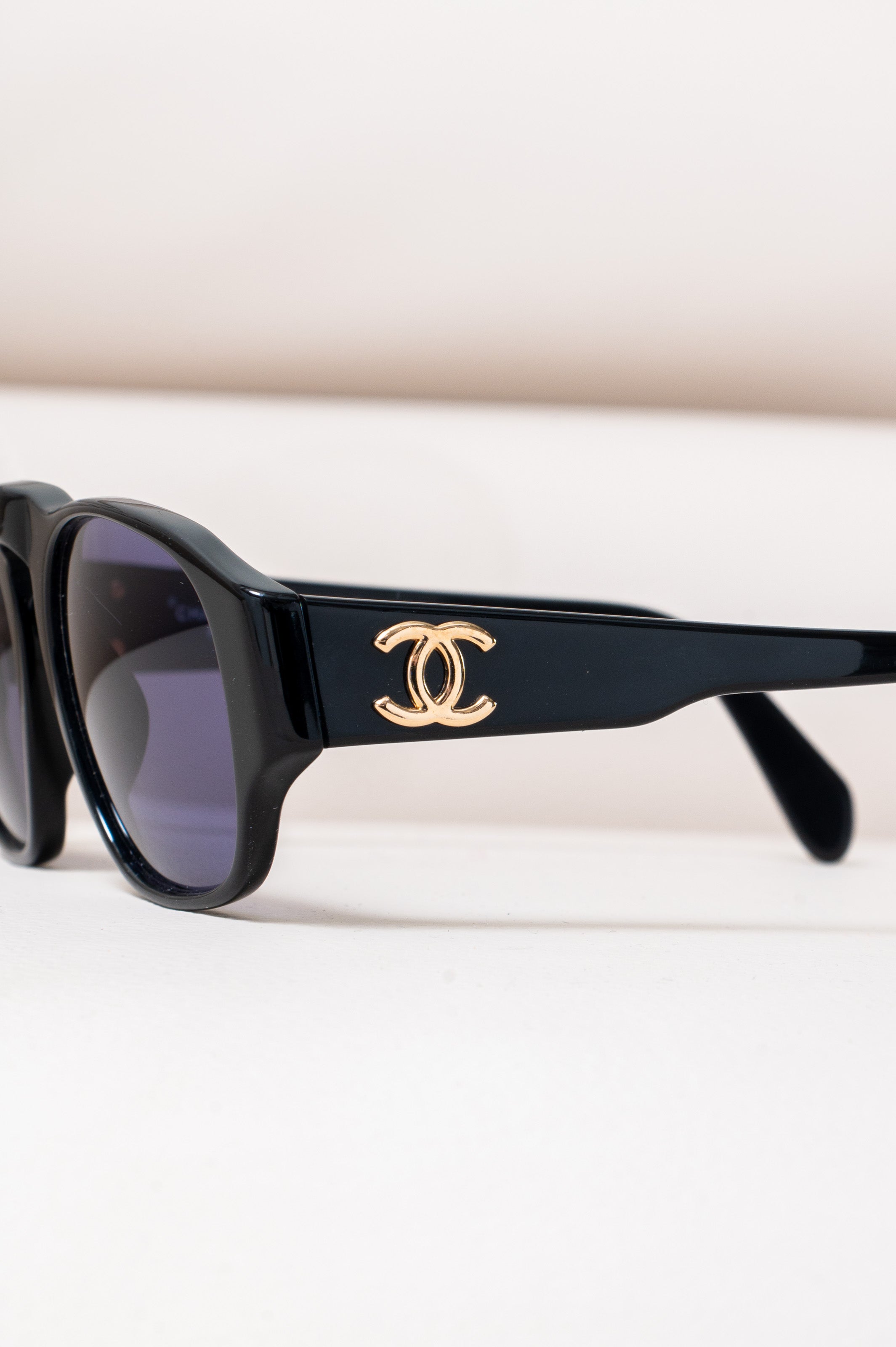 Vintage Plastic Sunglasses Black CC