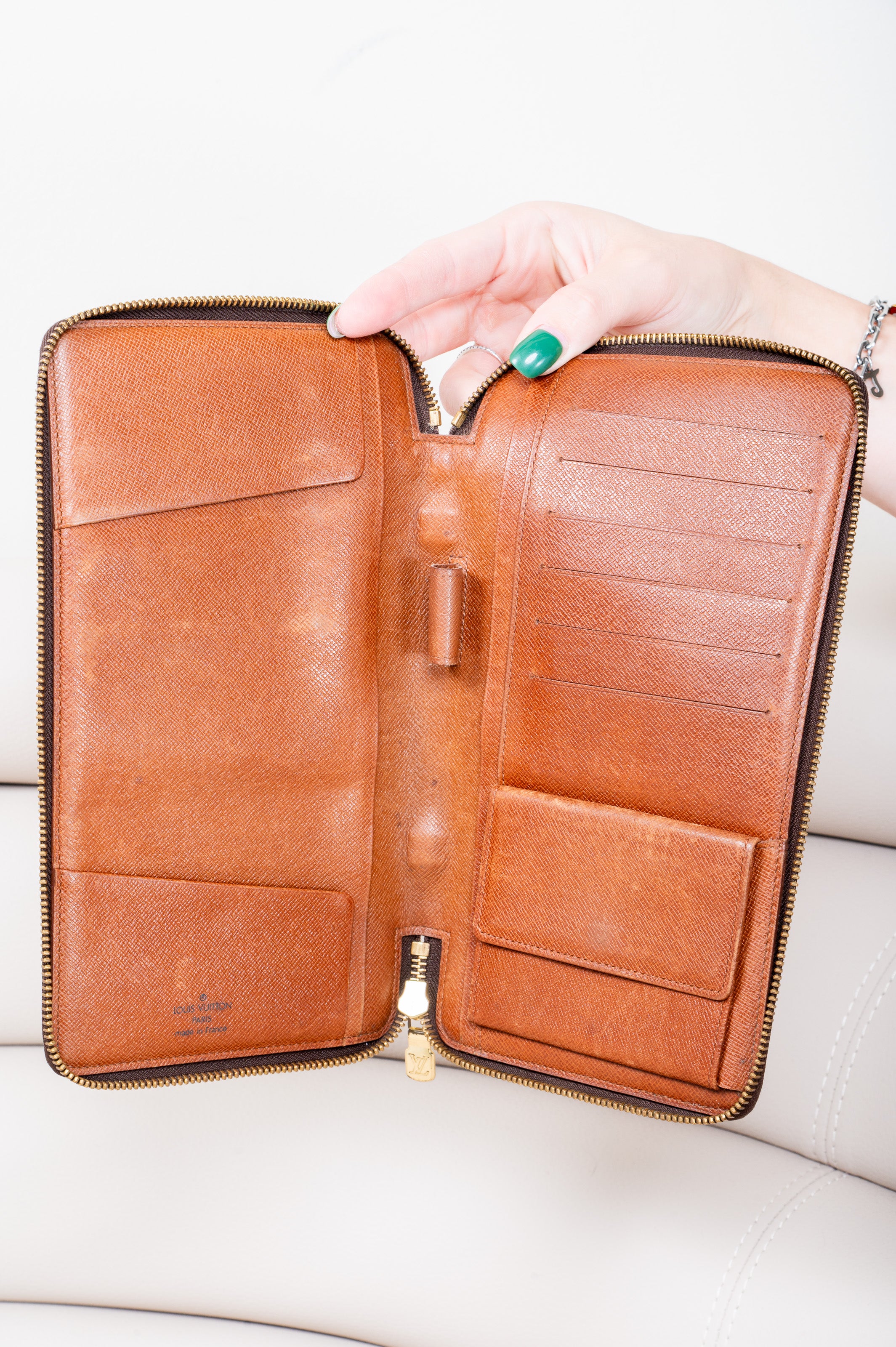 Vintage Monogram Large Zippy Organizer